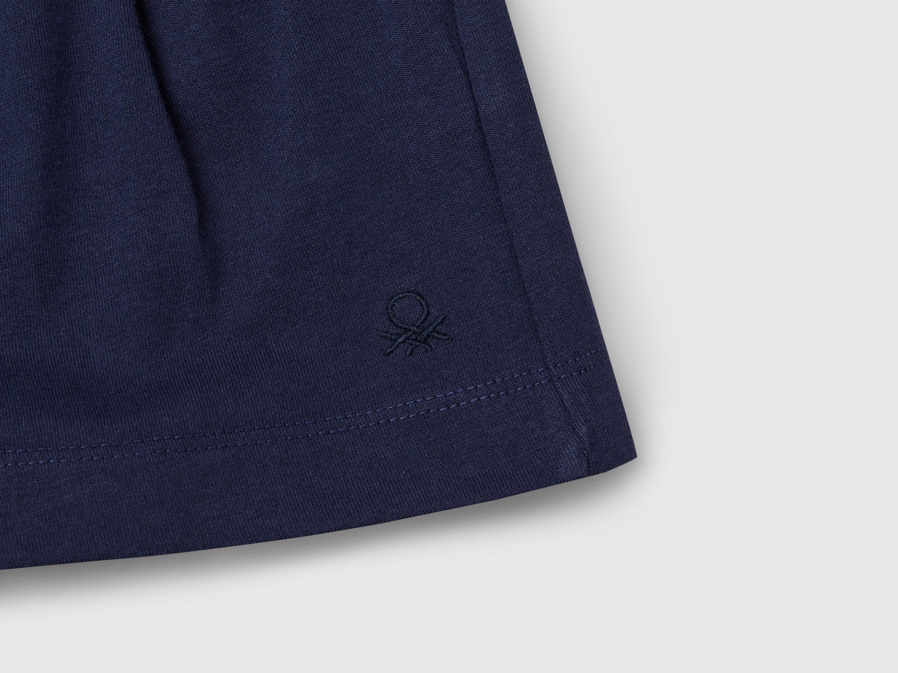 Benetton_Shorts in Pure Cotton_3BL0C903I_252_03