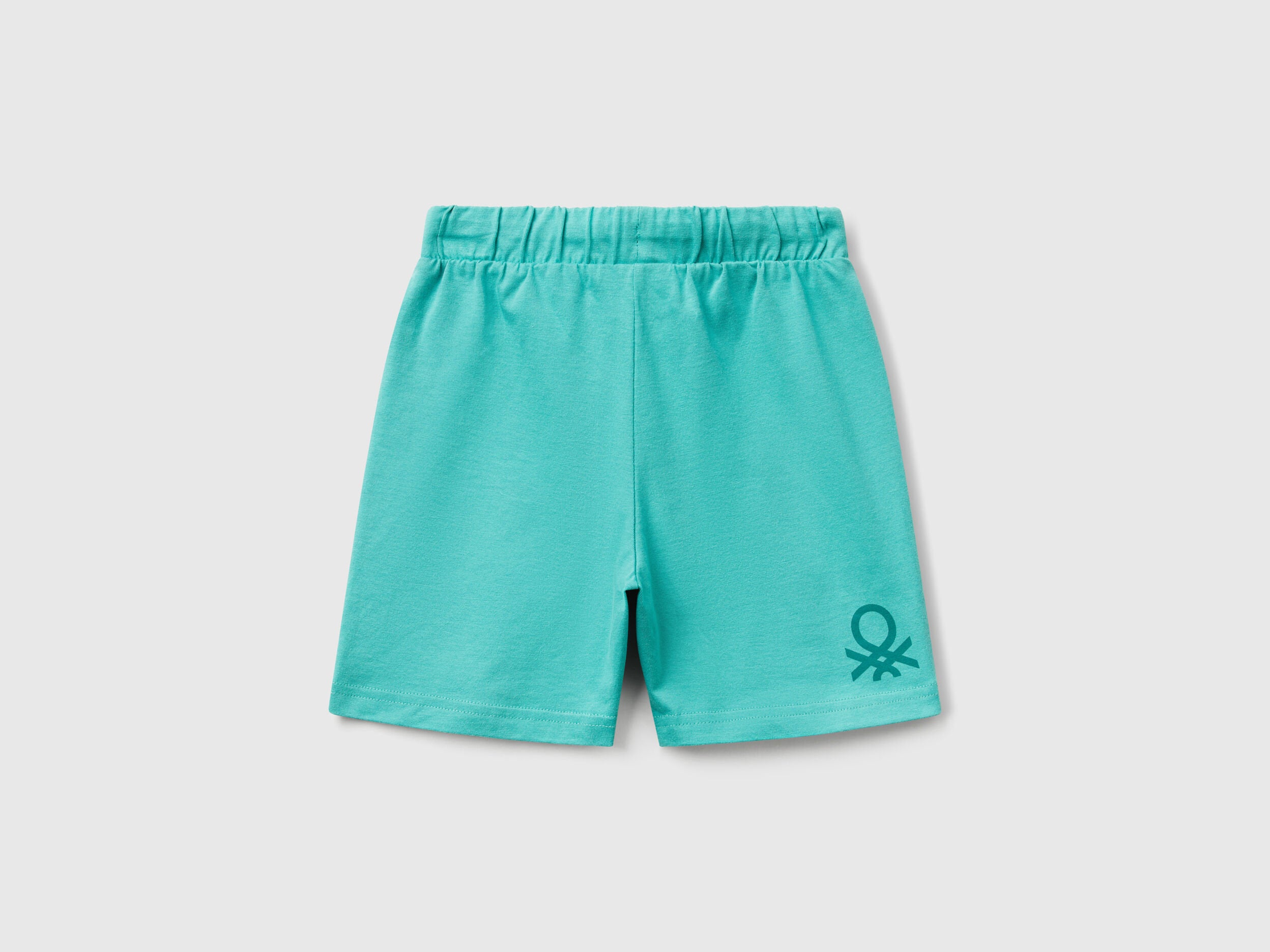 Benetton_Regular Fit Bermudas_3BL0G900Q_08N_02
