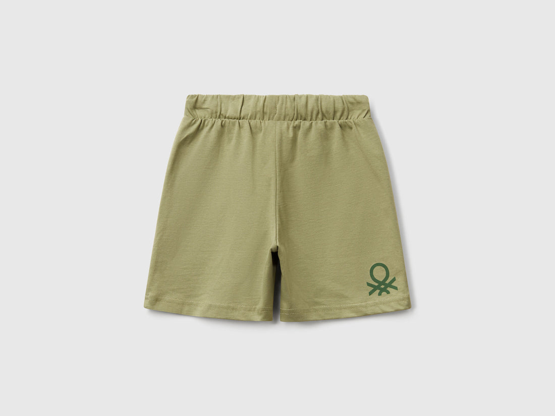 Benetton_Regular Fit Bermudas_3BL0G900Q_26K_02