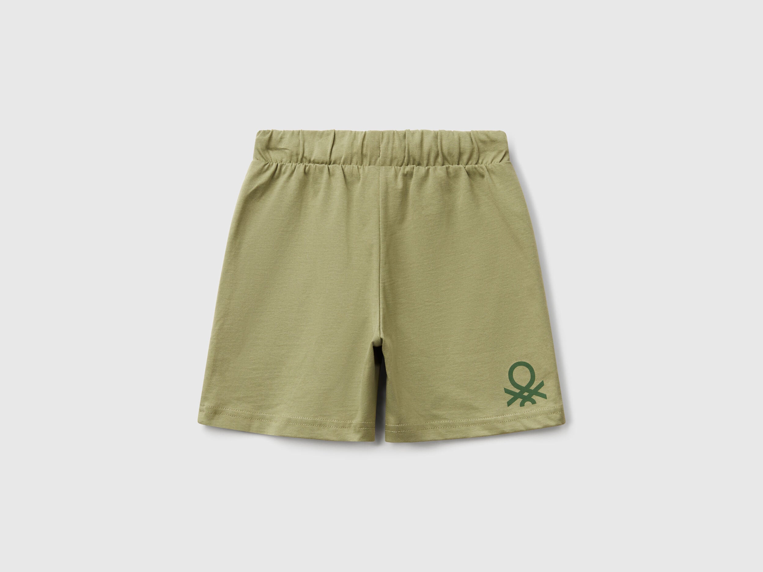 Benetton_Regular Fit Bermudas_3BL0G900Q_26K_02