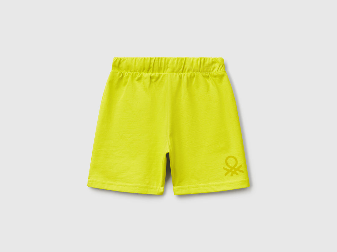 Benetton_Regular Fit Bermudas_3BL0G900Q_29B_02