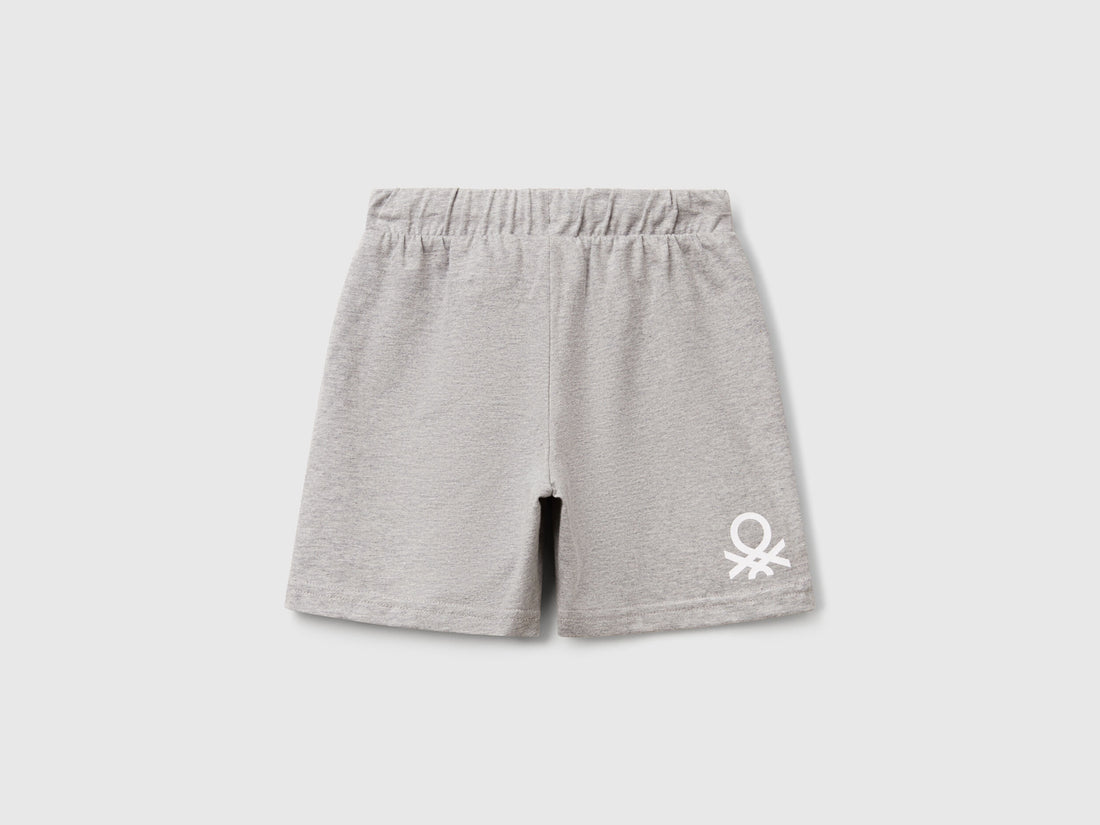 Benetton_Regular Fit Bermudas_3BL0G900Q_501_02