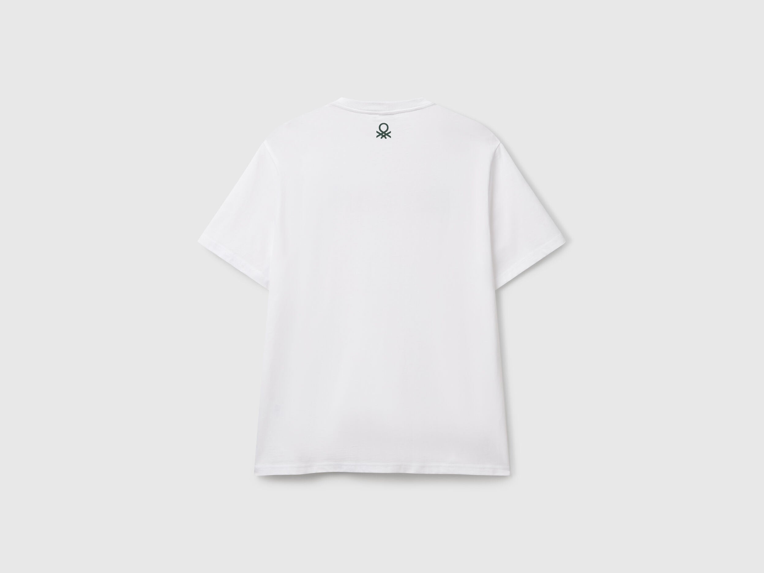 Benetton_T-Shirt with Photographic Print_3BL0U10AG_902_04