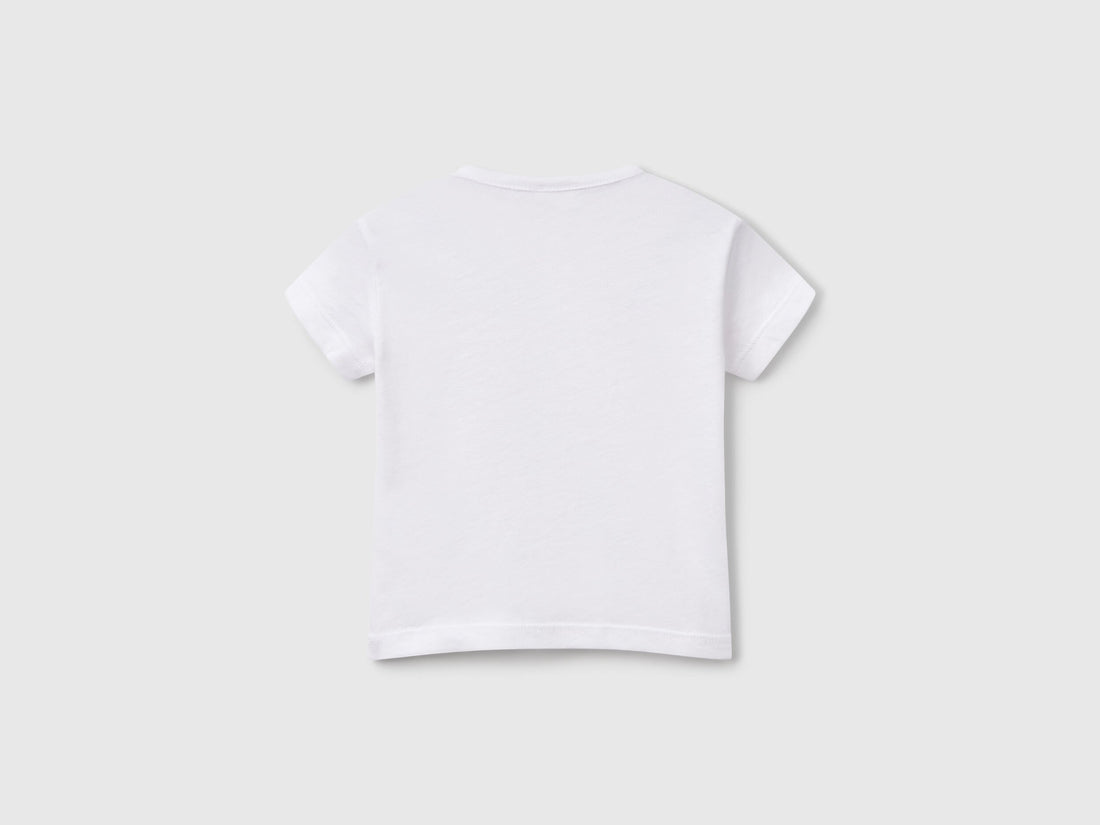 Benetton_T-Shirt with Henley Neck_3F4JA105S_101_02