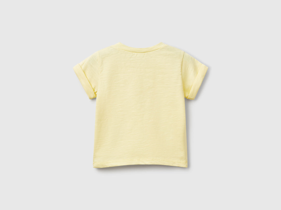 Benetton_T-Shirt with Print_3F93A1060_902_02