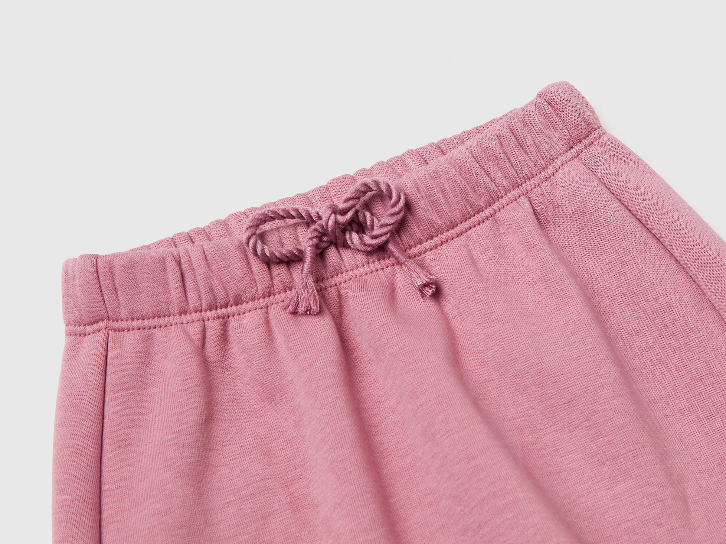 Benetton_Soft Pink_Set with Animal Embroidery_3FTZAK01D_903_04