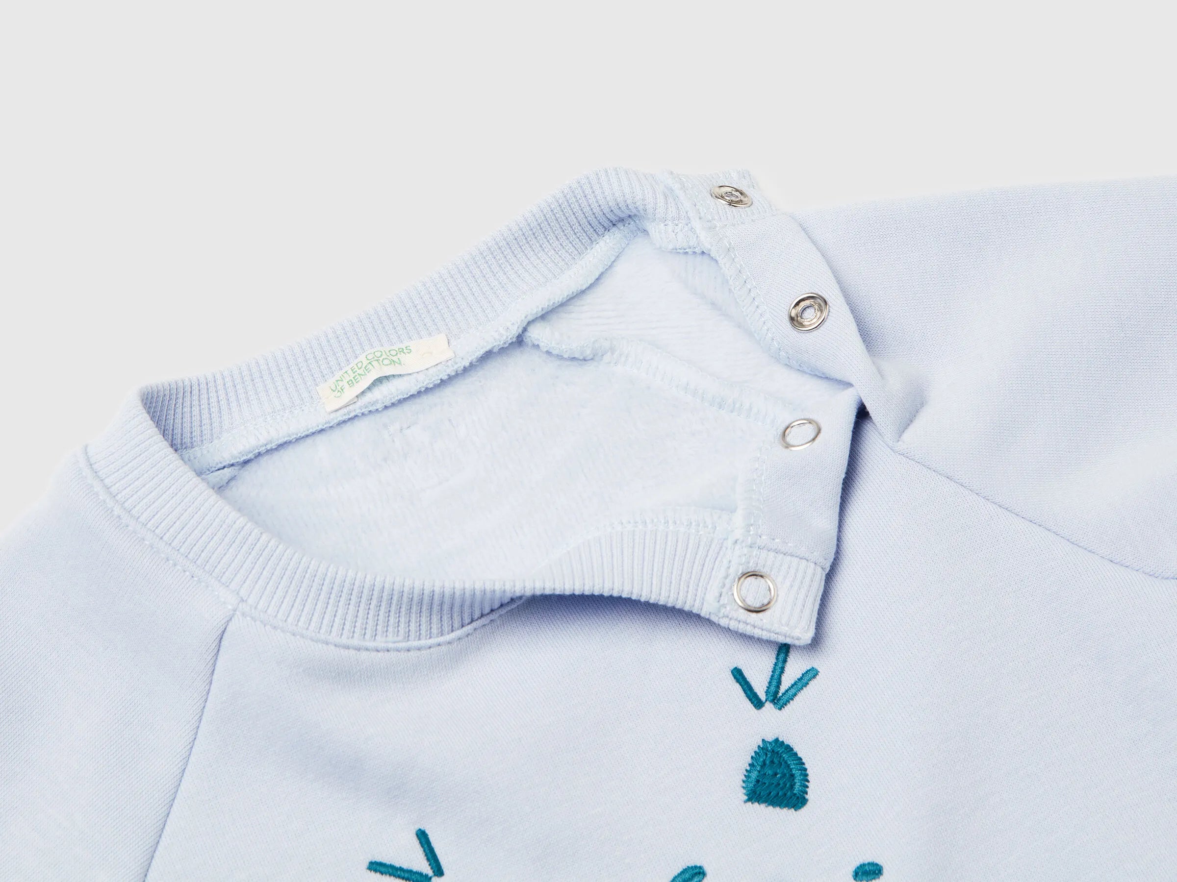 Benetton_Sky Blue_Set with Animal Embroidery_3FTZAK01D_904_03