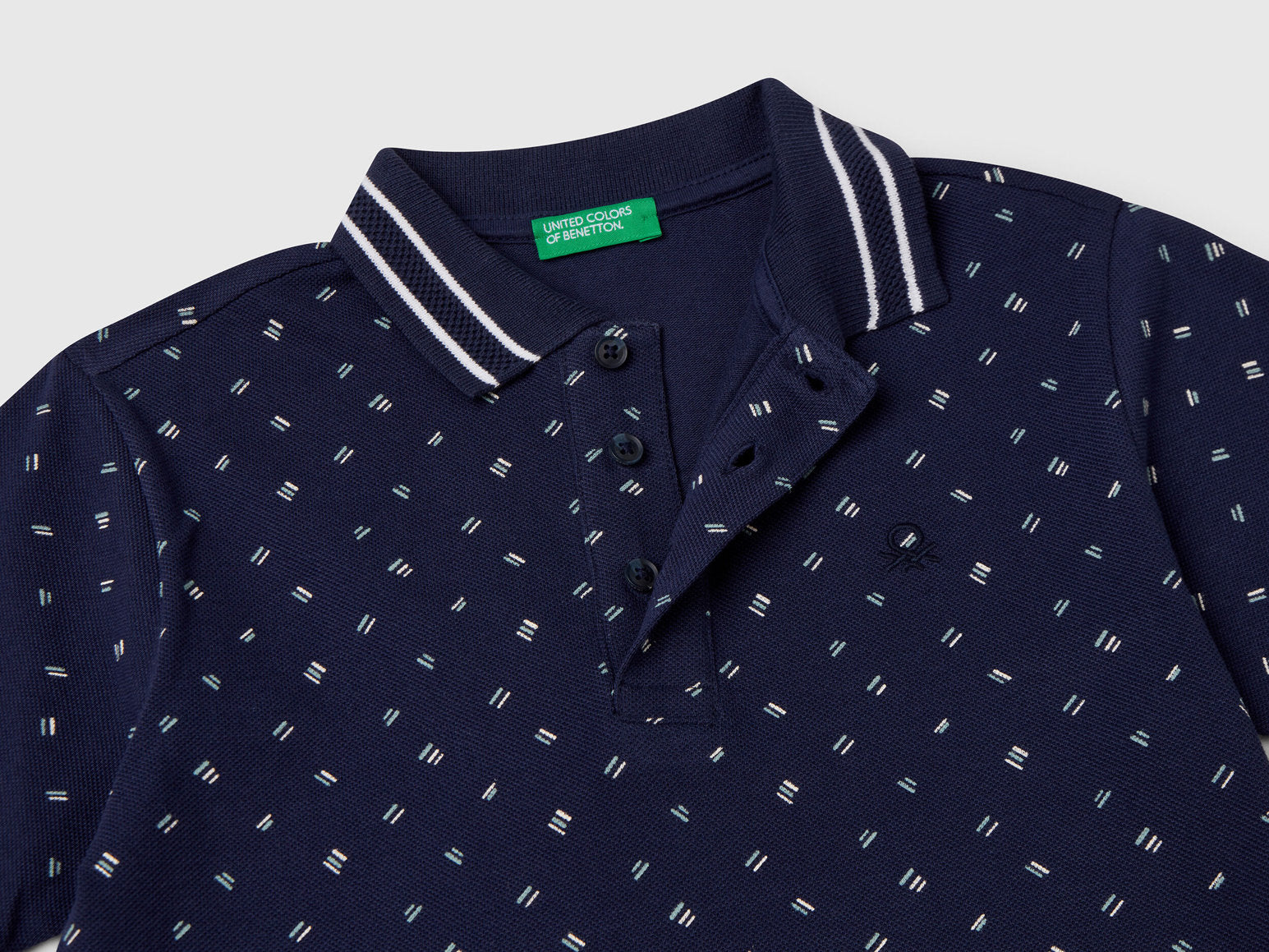 Benetton_Micro Patterned Polo Shirt in Pure Cotton_3H35C301V_64W_03