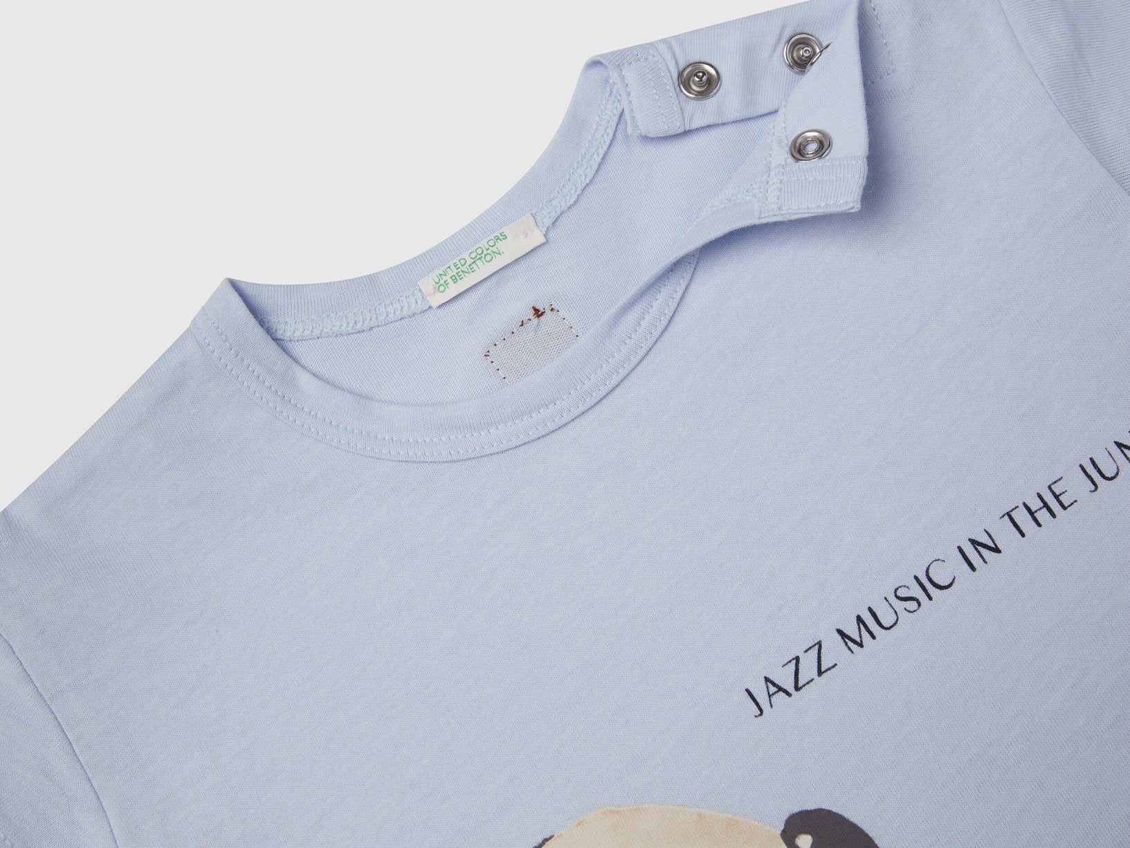 Benetton_Boxy Fit T-Shirt with Print_3I1XA105R_081_03