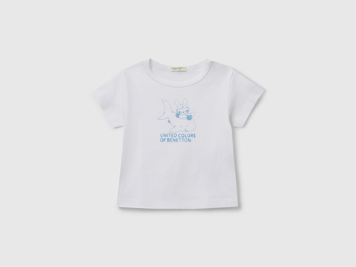Benetton_Short Sleeve T-Shirt with Print_3I1XA1069_901_01