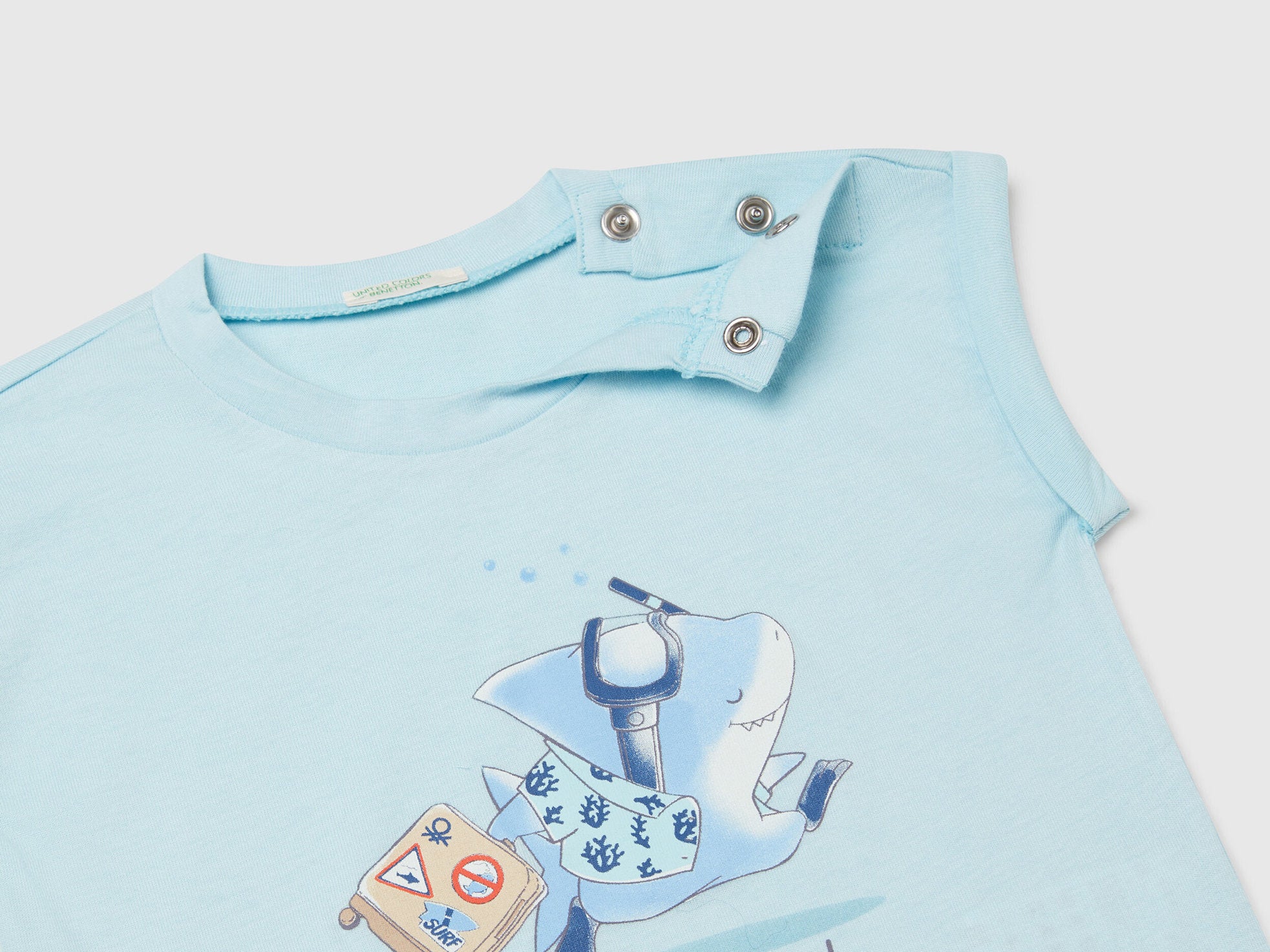 Benetton_Short Sleeve T-Shirt with Print_3I1XA106A_21J_03