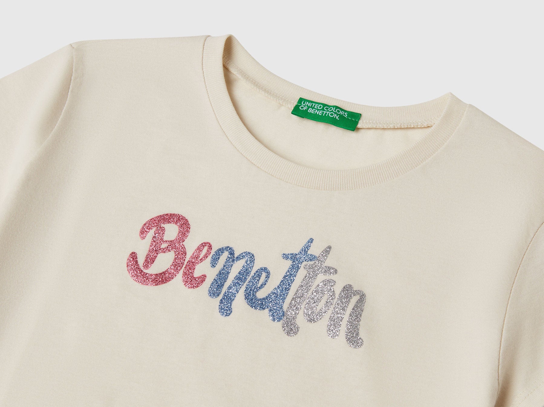 Benetton_T-Shirt with Glittery Logo in Cotton_3I1XC10MZ_00V_03