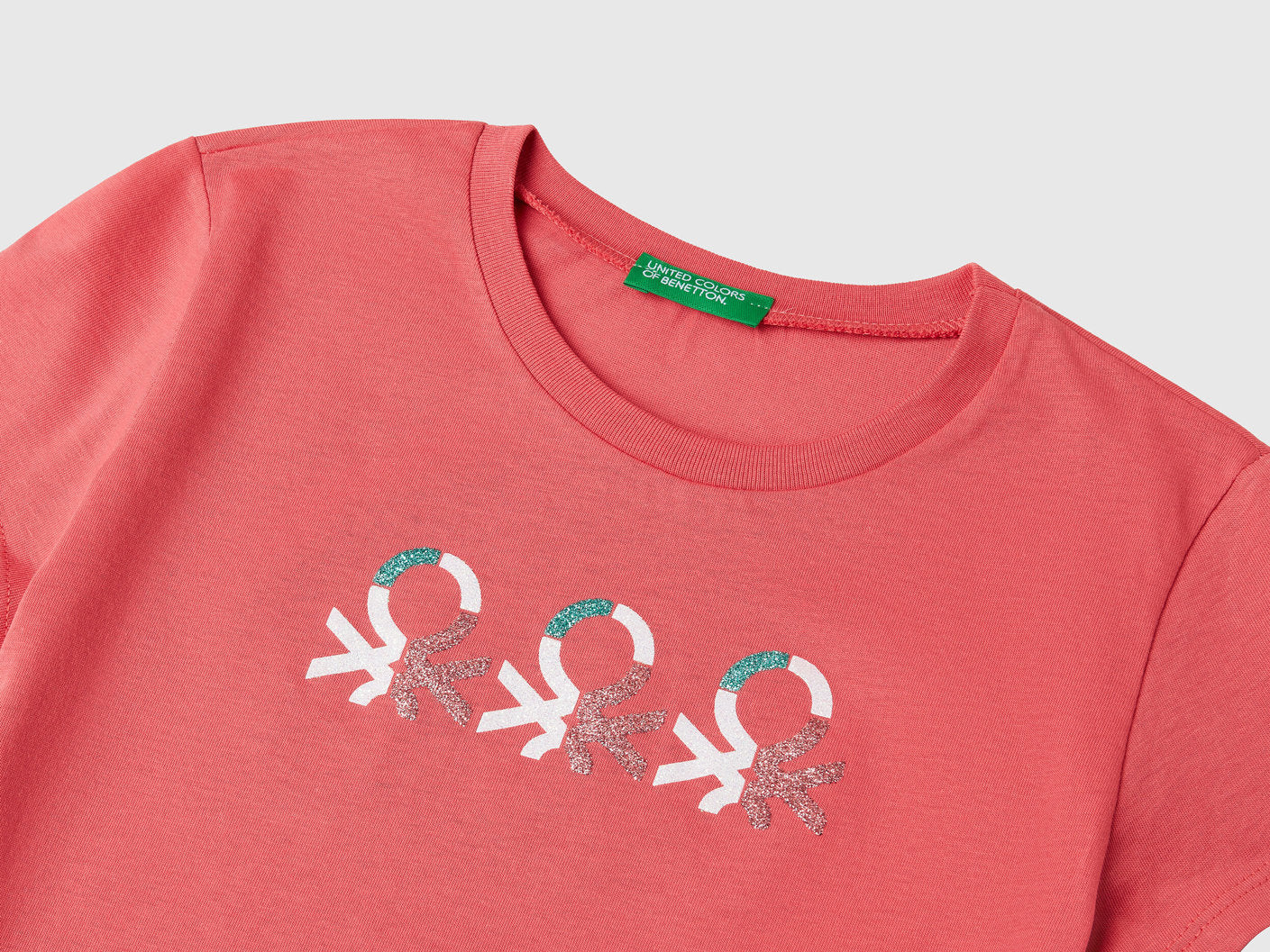 Benetton_T-Shirt with Glittery Logo in Cotton_3I1XC10MZ_11F_03