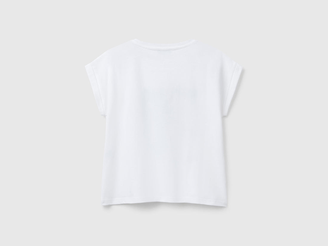 Benetton_Boxy Fit T-Shirt with Print and Glitter_3I1XC10NZ_101_02