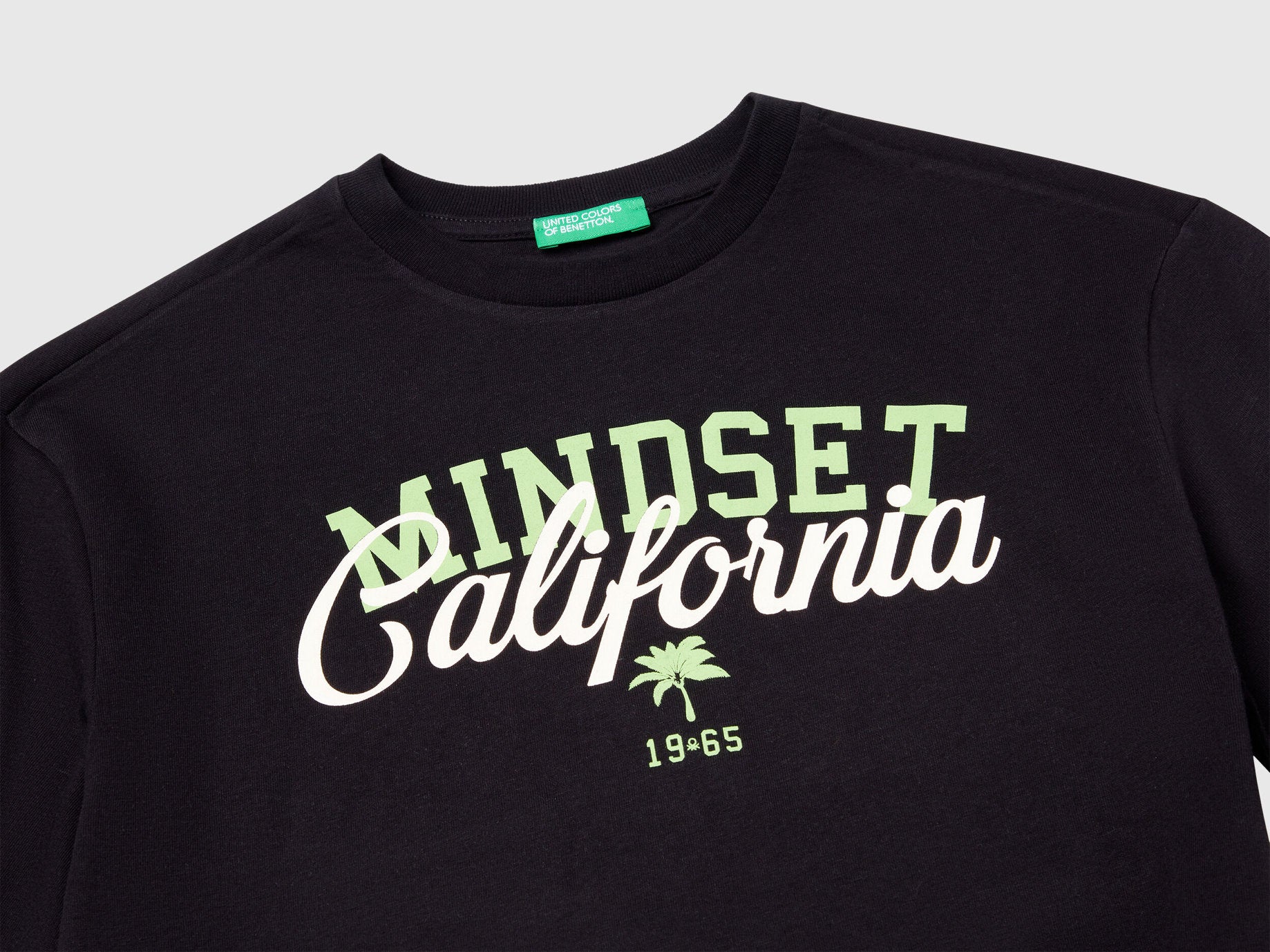 Benetton_Short Sleeve T-Shirt in Organic Cotton_3I1XC10O4_100_03