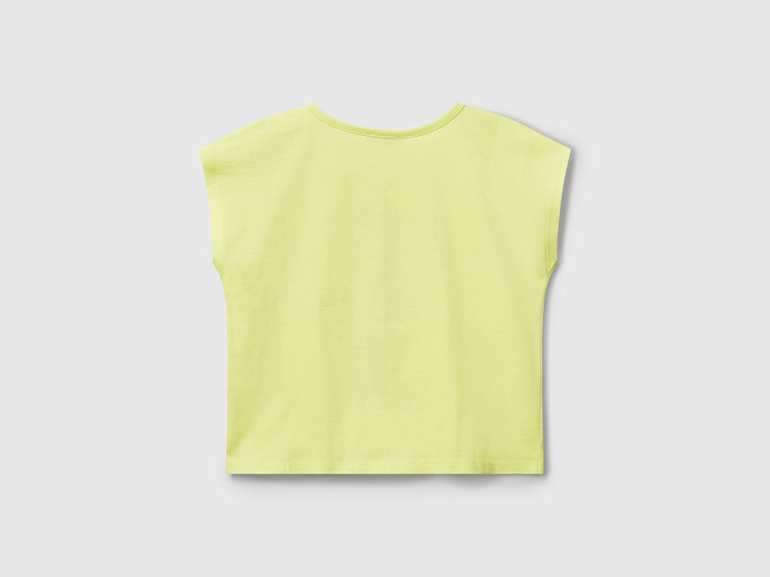 Benetton_T-Shirt with Print and Sequins_3I1XC10P0_18A_02