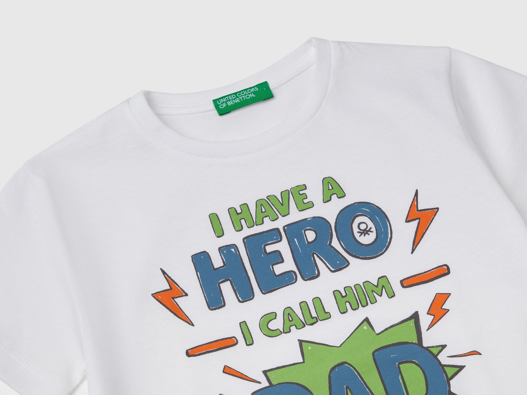 Benetton_T-Shirt in Organic Cotton with Print_3I1XG10IJ_101_03