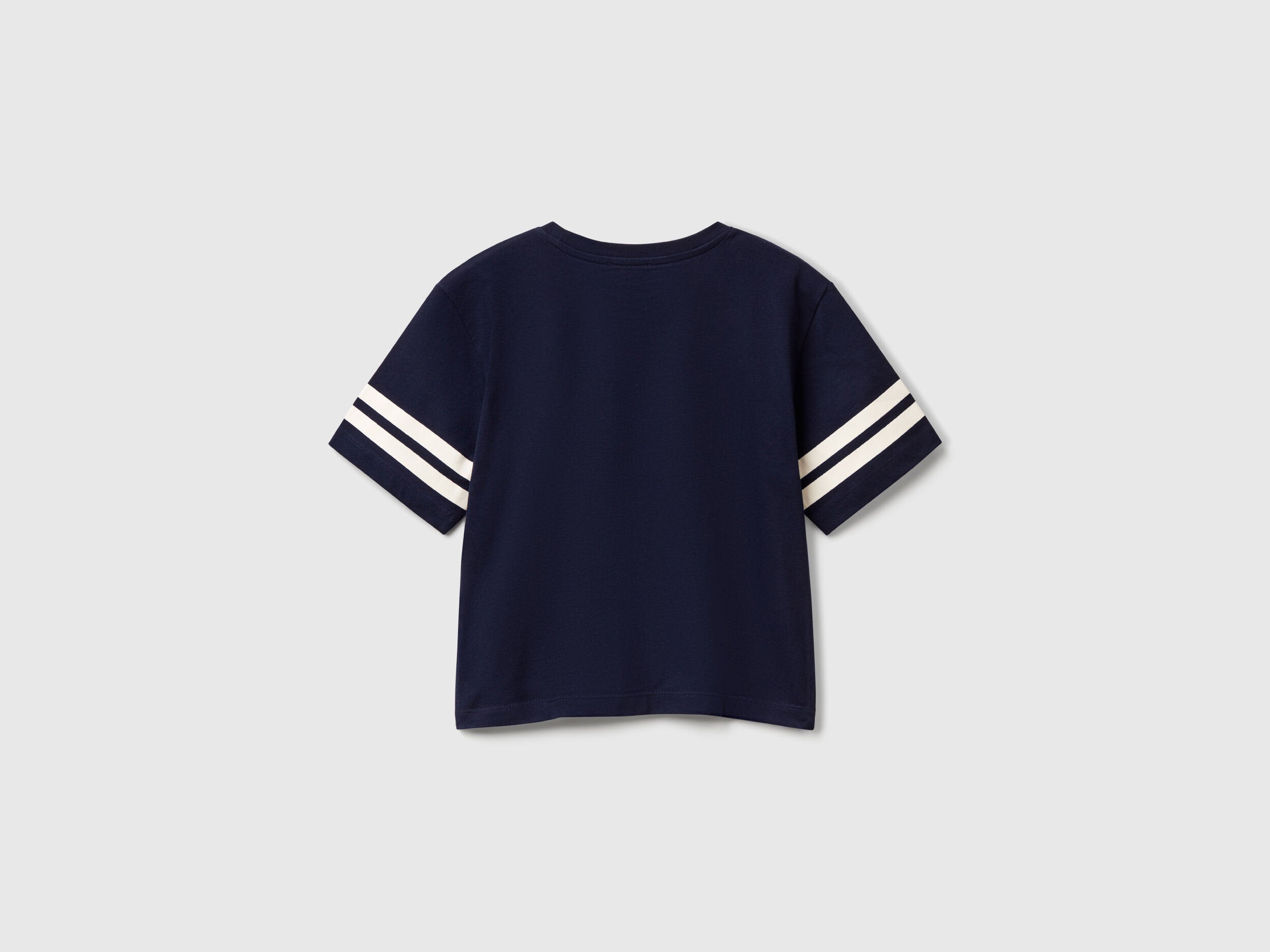 Benetton_Oversized Fit T-Shirt with Photographic Print_3I1XG10IM_016_02