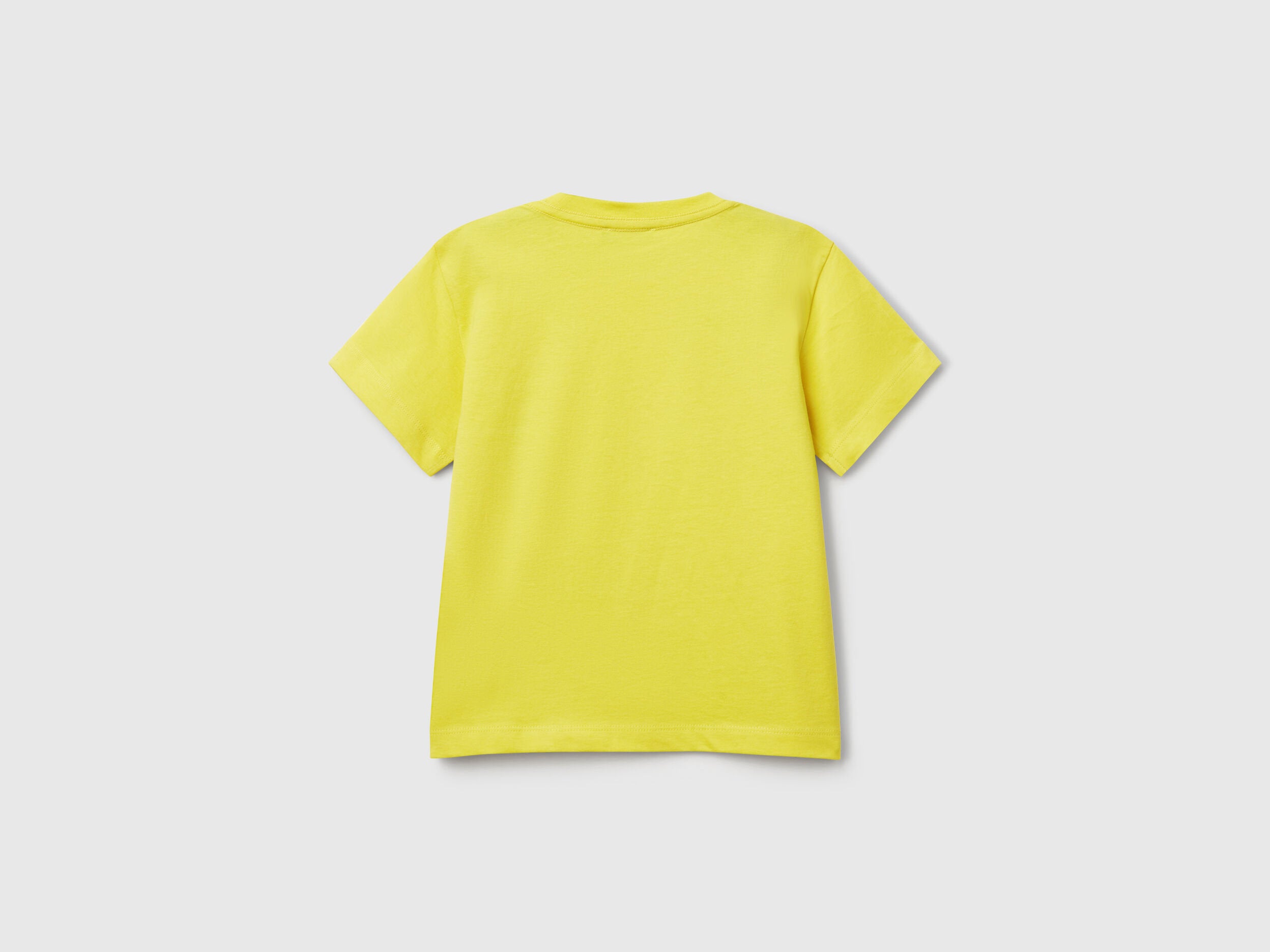 Benetton_T-Shirt with Application_3I1XG10J6_1T1_02