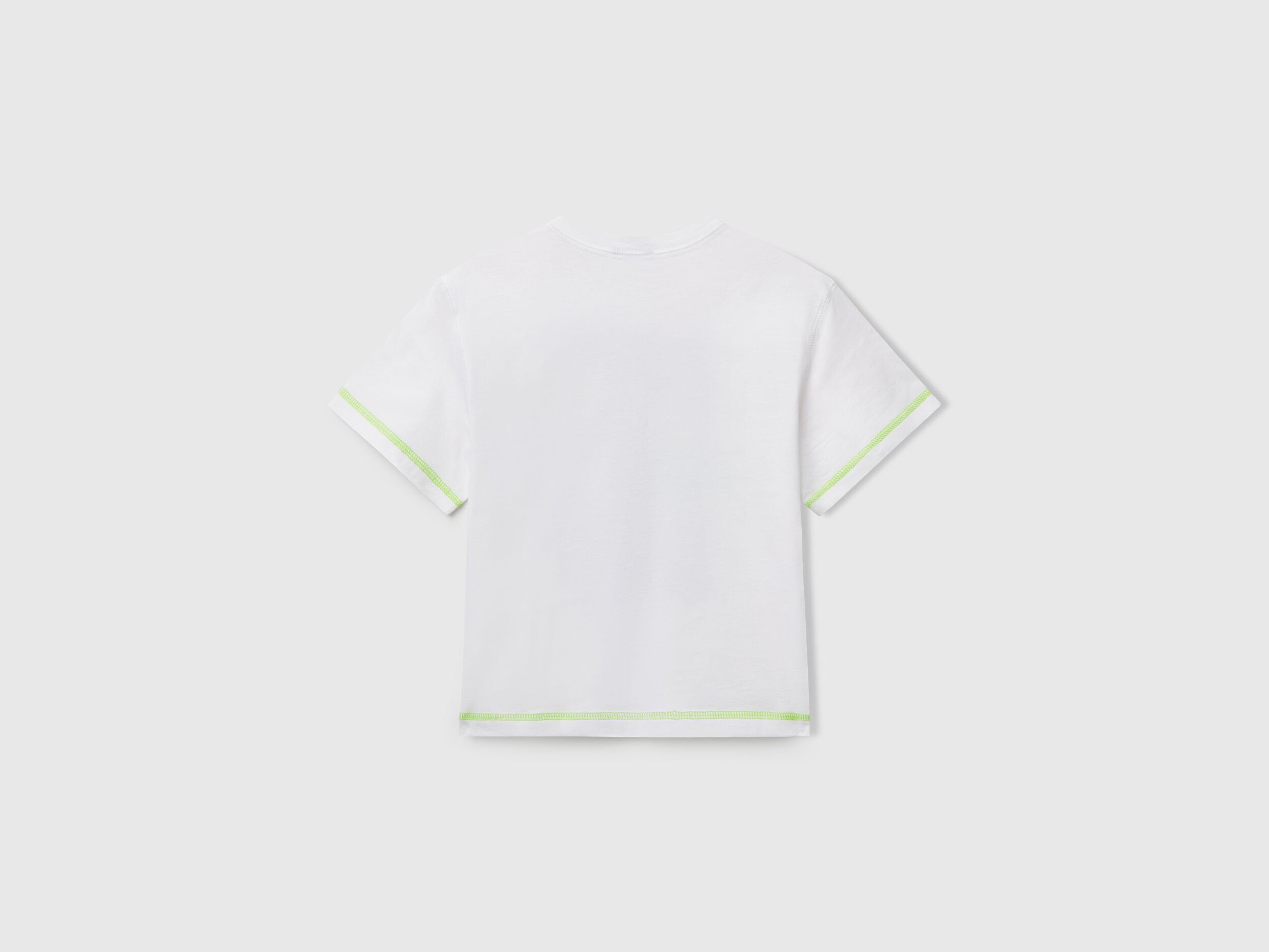 Benetton_T-Shirt with Neon Details_3I1XG10JG_101_02