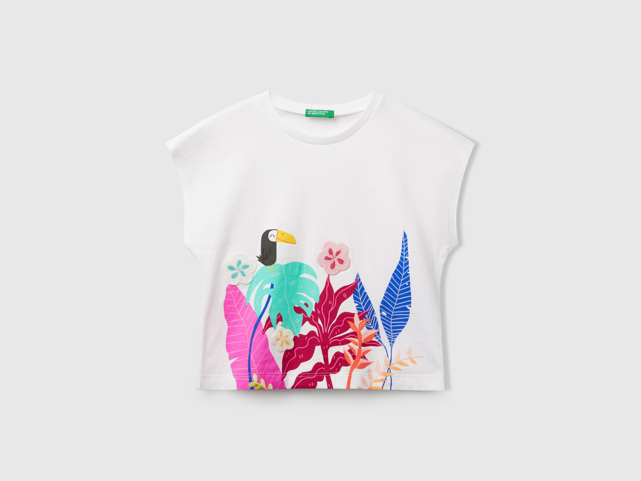 Benetton_T-Shirt with Print and Crochet Applique_3I1XG10JH_101_01