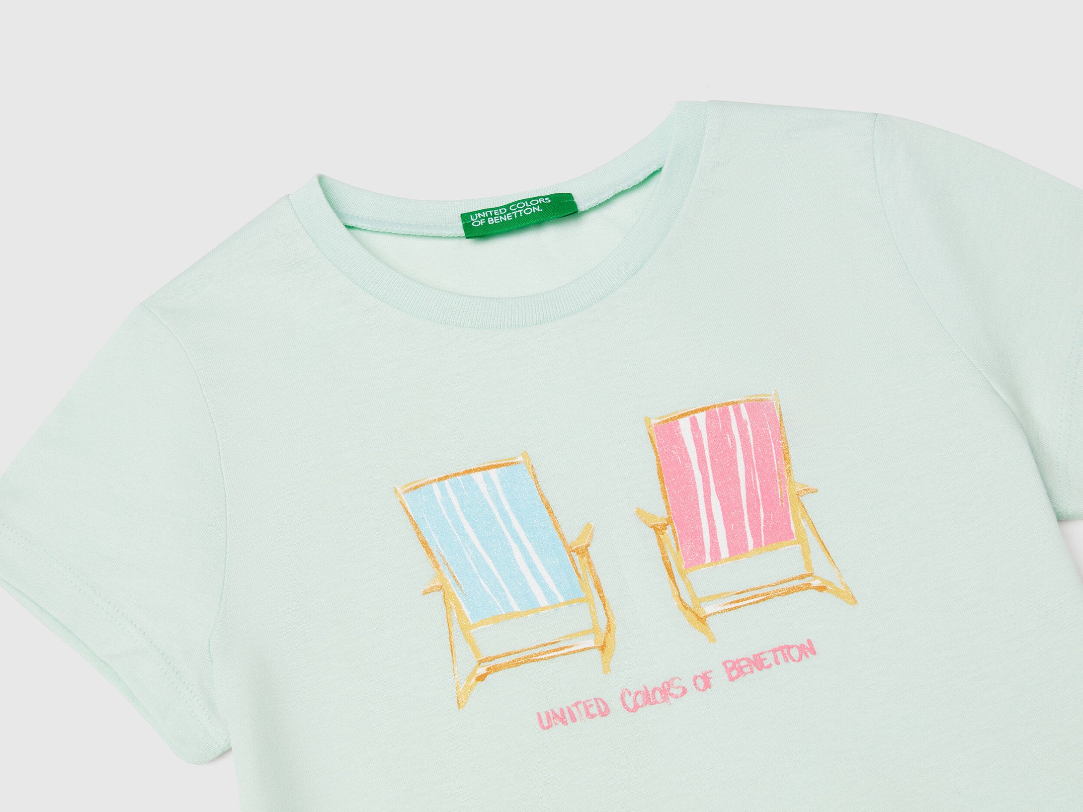 Benetton_Regular Fit T-Shirt with Glitter_3I1XG10JJ_0H4_03