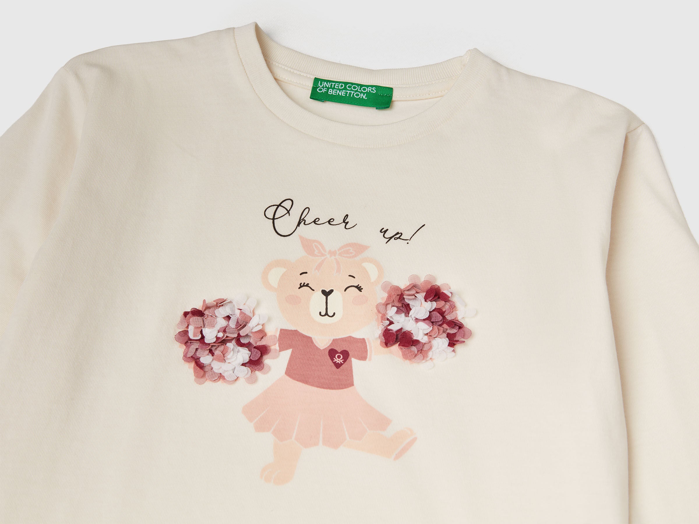Benetton_Creamy White_T-Shirt with Petal Effect Applique_3I1XG10K8_0R2_03