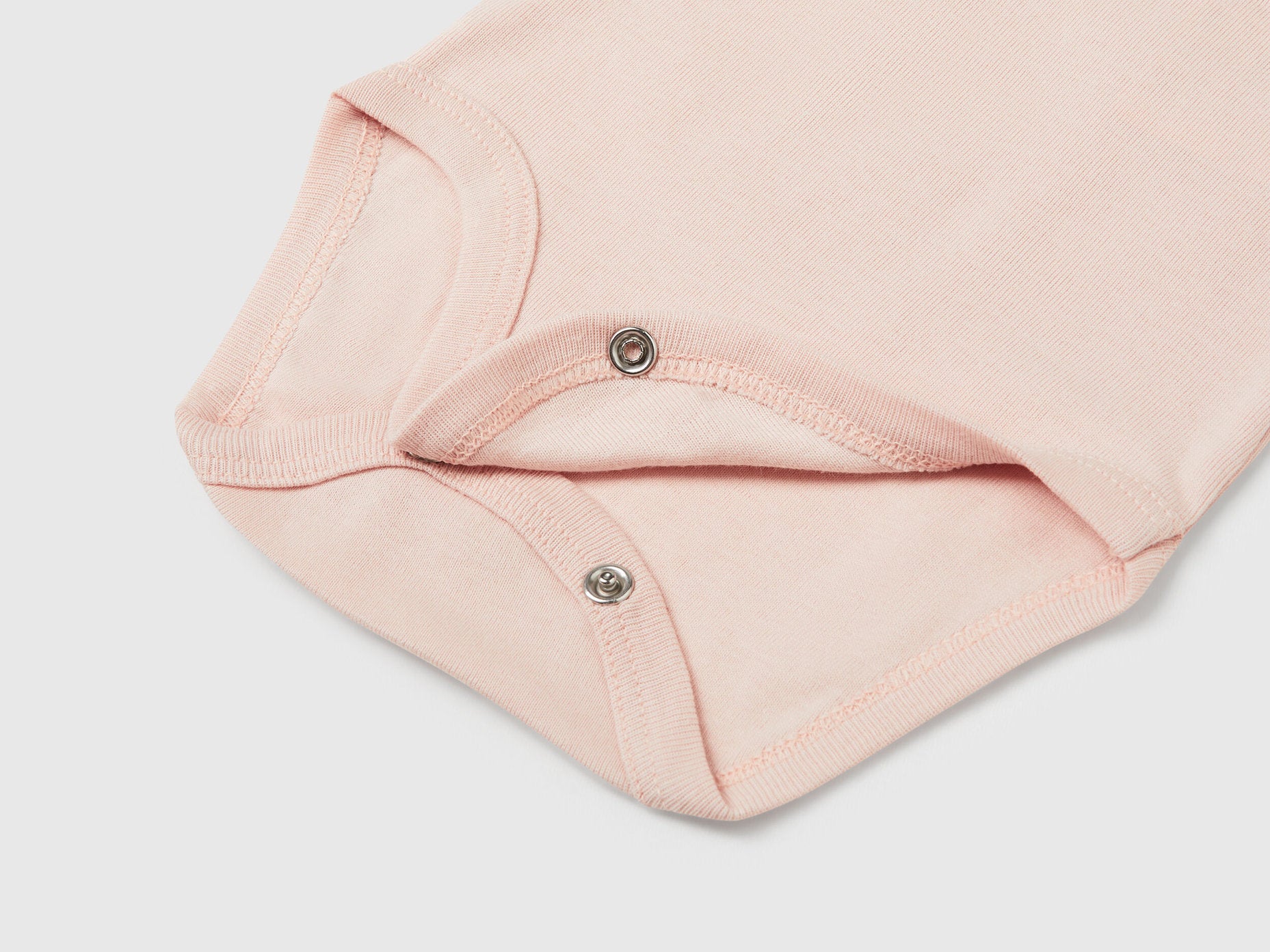 Benetton_Bodysuit with Cotton Collar_3I9WAB00Q_08Q_03