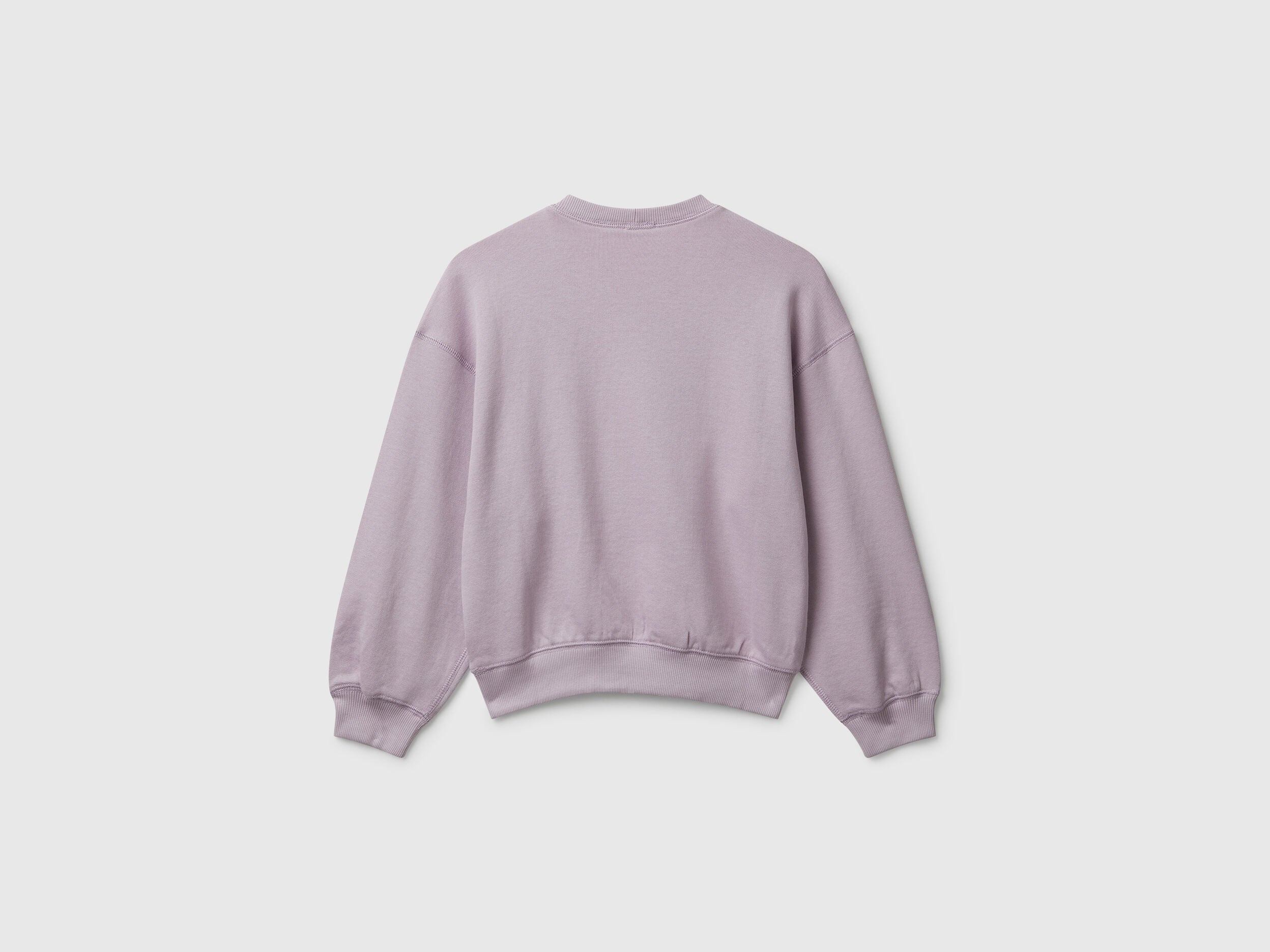 Benetton_Lavender_Sweatshirt with Sequins_3J68C10QI_0W1_02