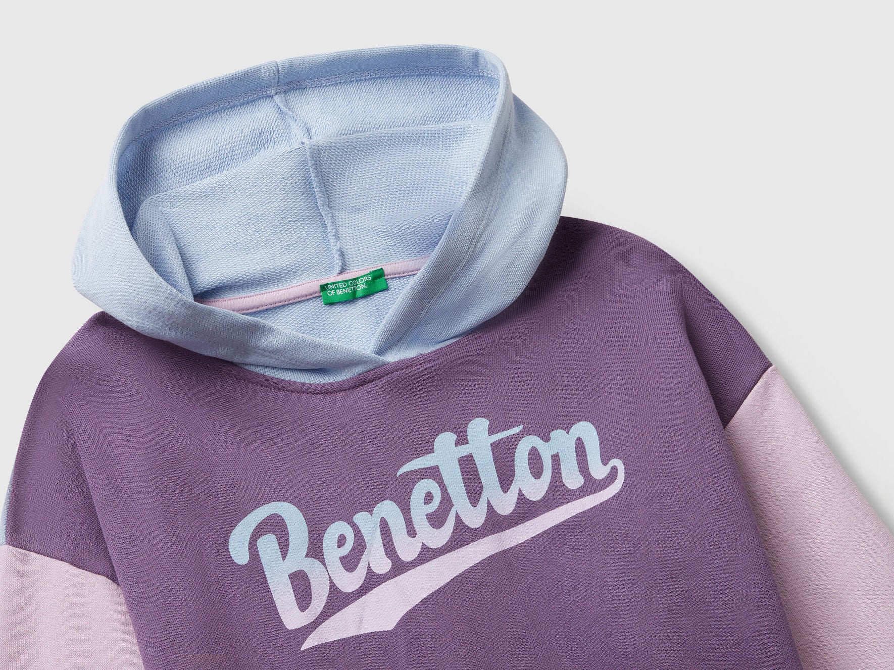 Benetton_Lavender_Sweatshirt with Print_3J68C204W_902_03