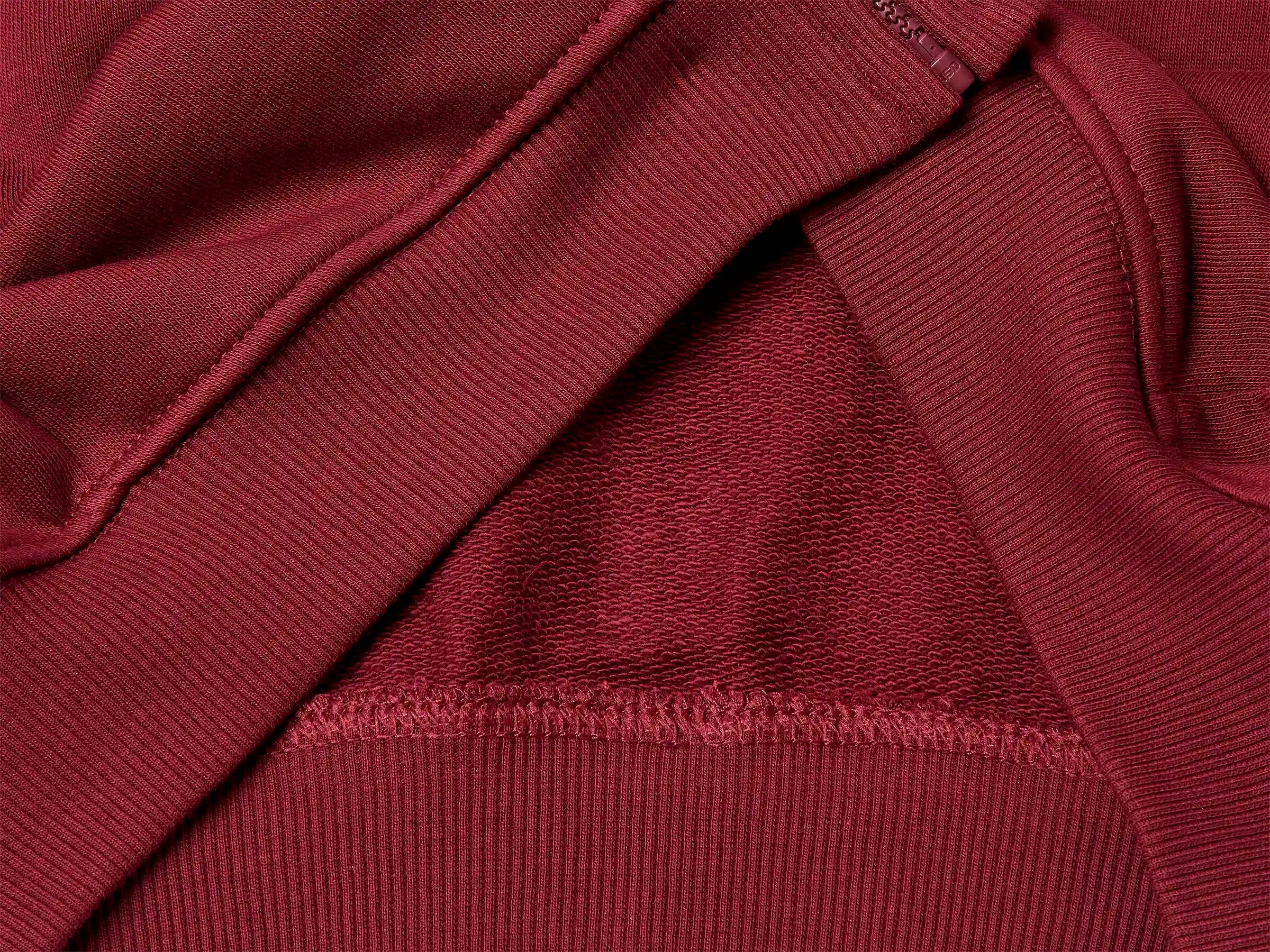 Benetton_Burgundy_Boxy Sweatshirt with Prints_3J68C505G_129_03