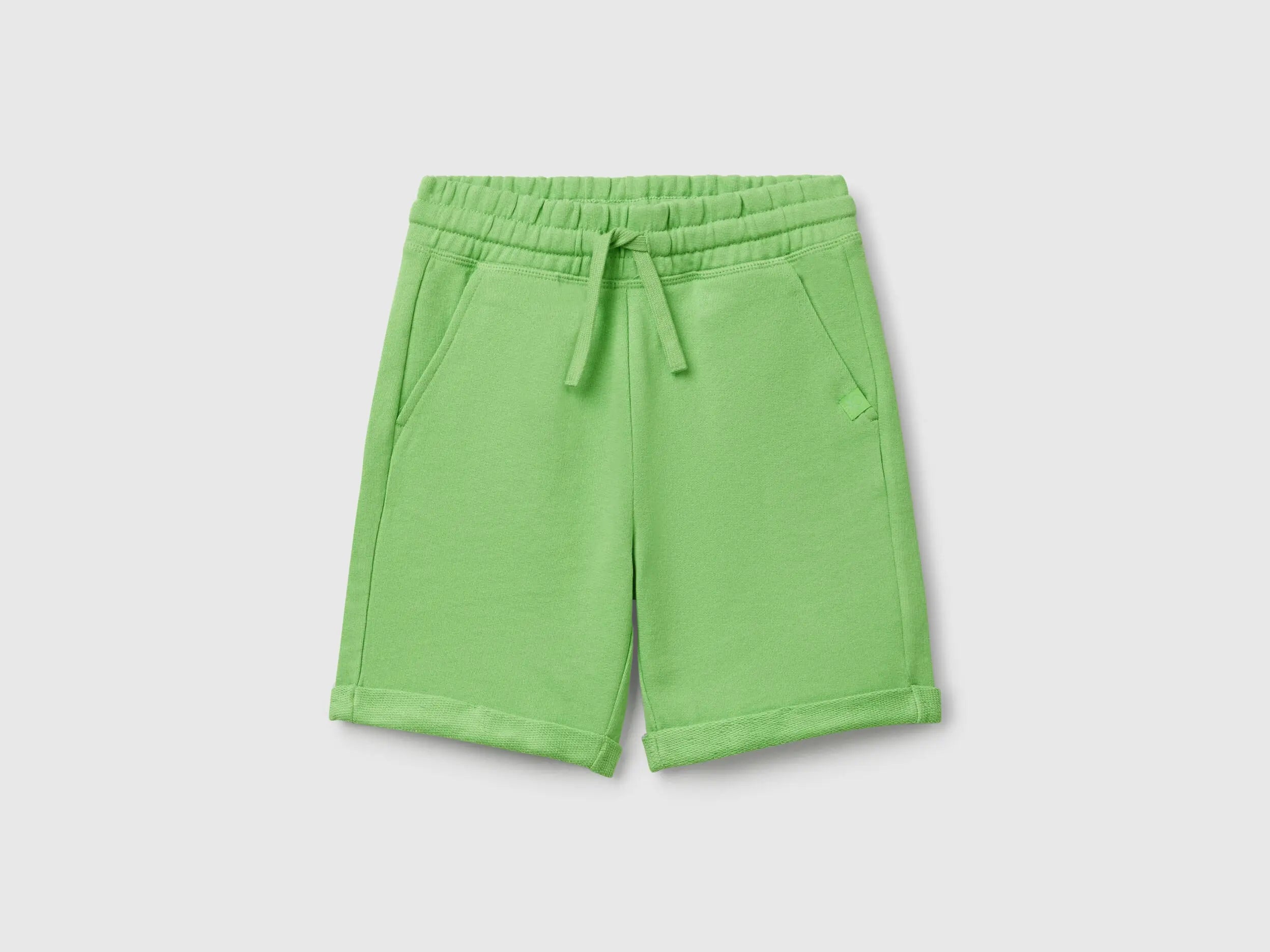 Benetton_Bermuda Shorts in Pure Cotton Fleece_3J68C901G_2P7_01
