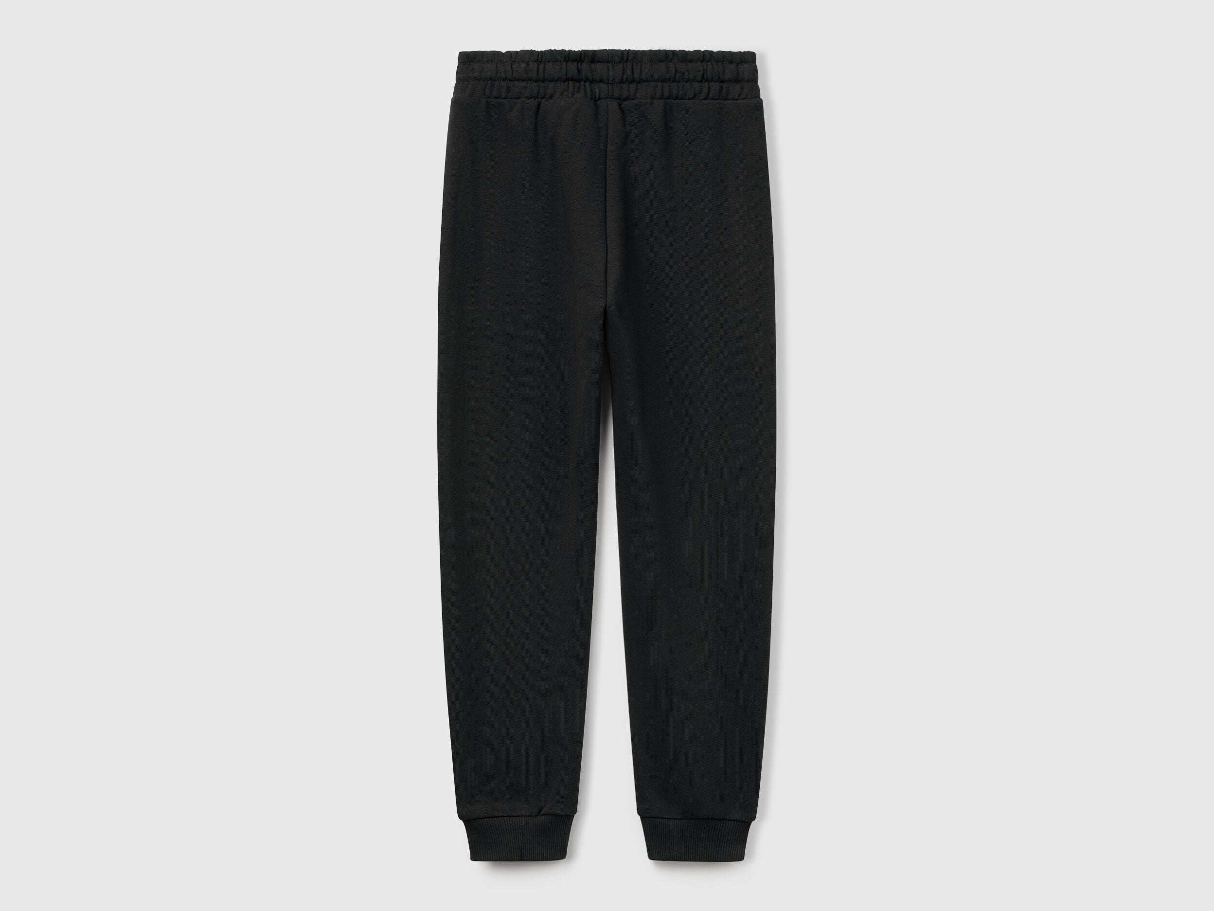 Benetton_Black_Sweatpants with Logo_3J68CF02H_100_02