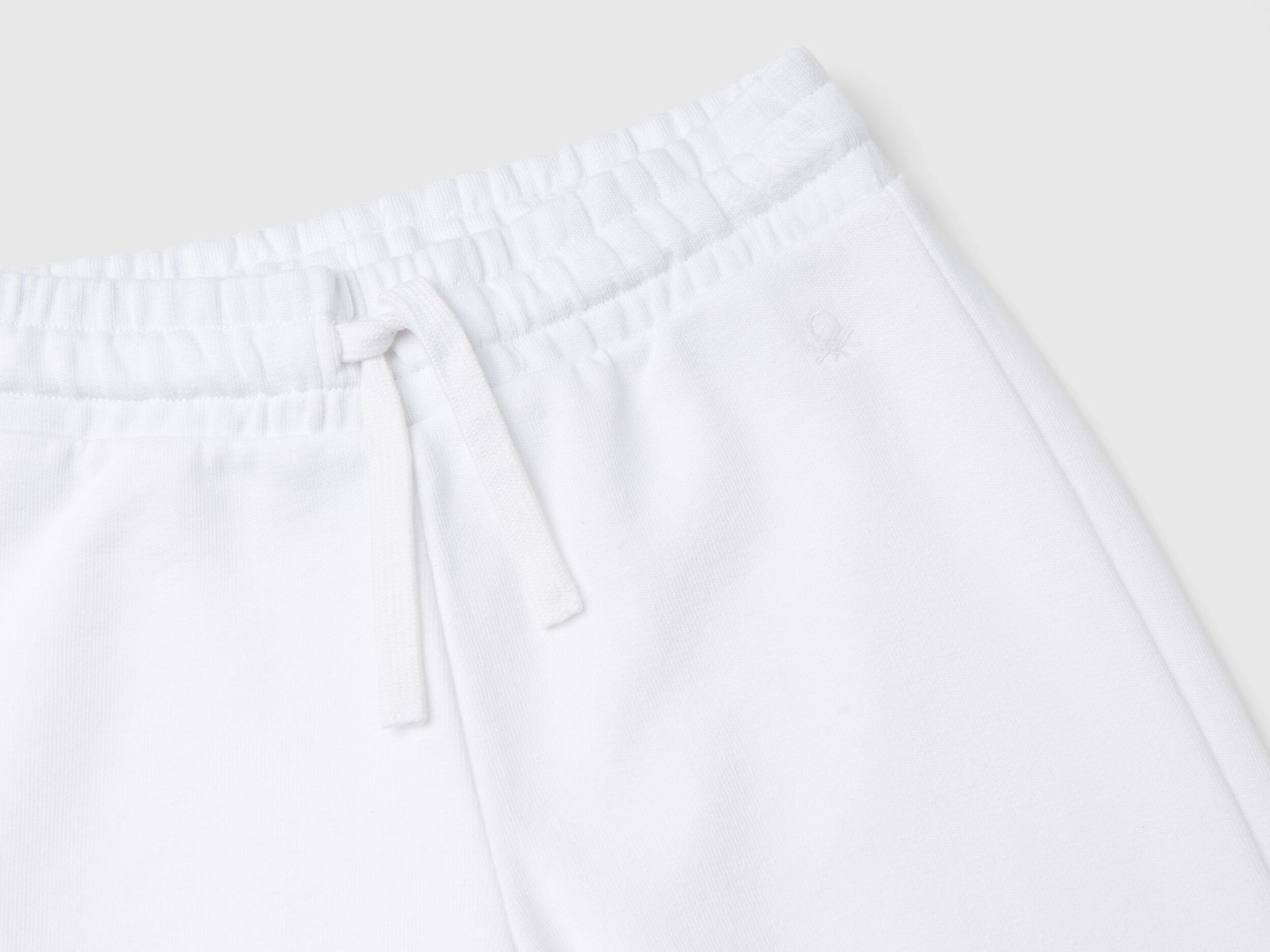 Sweatpants with Logo_3J68CF02H_101_03