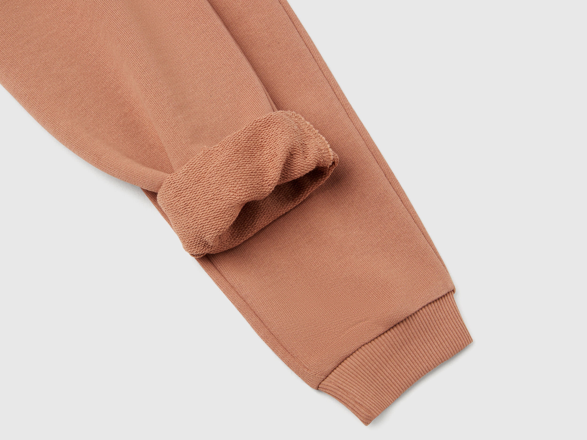 Benetton_Sweatpants with Logo_3J68CF02H_3N4_03