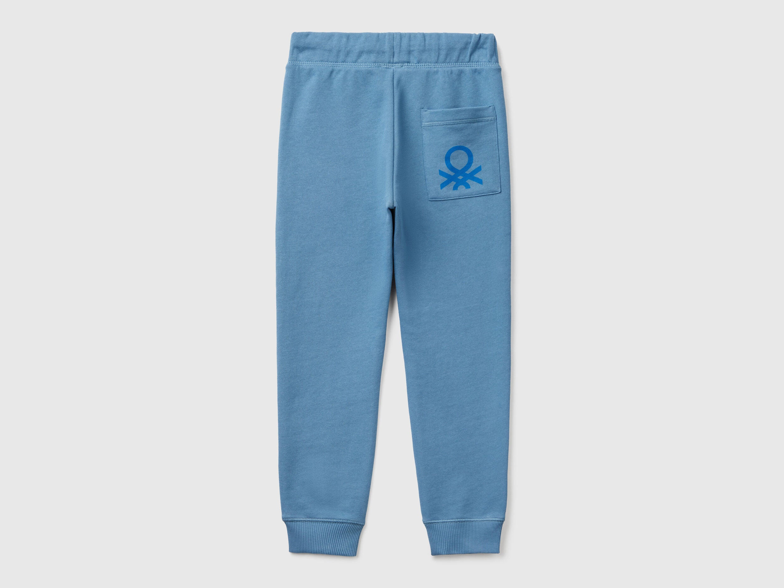 Benetton_Sweatpants with Logo_3J68CF058_11W_02