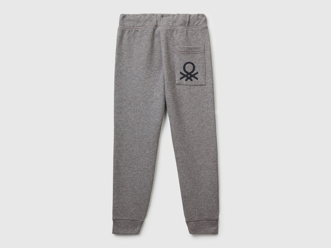 Benetton_Gray_Sweatpants with Logo_3J68CF058_507_02
