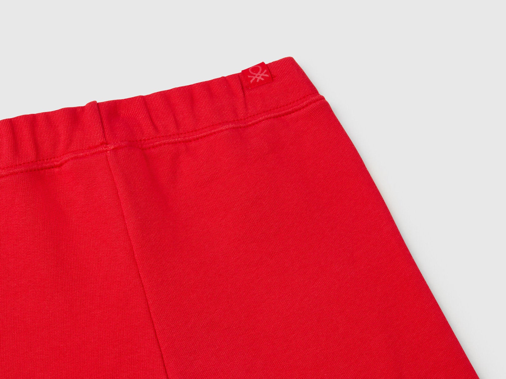 Benetton_Regular Fit Sweat Joggers_3J68GF027_19Q_03