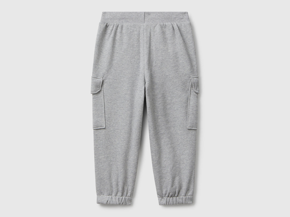Benetton_Light Gray_Sweat Fabric Cargo Joggers_3J68GF045_501_02
