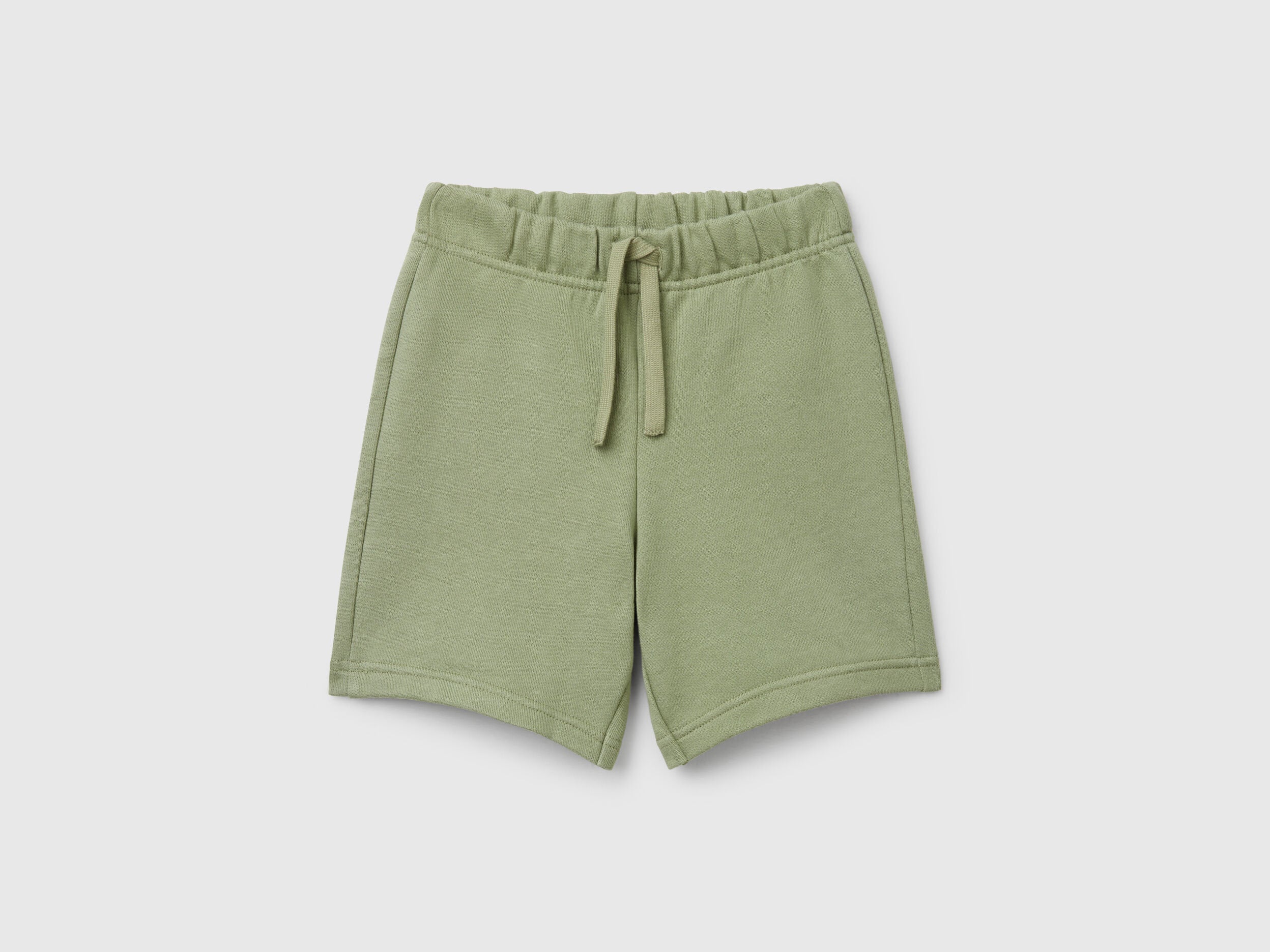 Benetton_Bermuda Shorts in Cotton Fleece_3J70G900P_26K_01