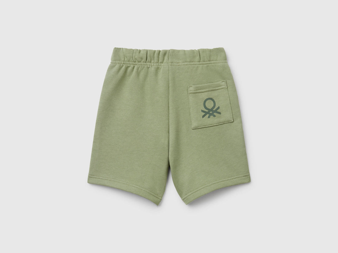 Benetton_Bermuda Shorts in Cotton Fleece_3J70G900P_26K_02