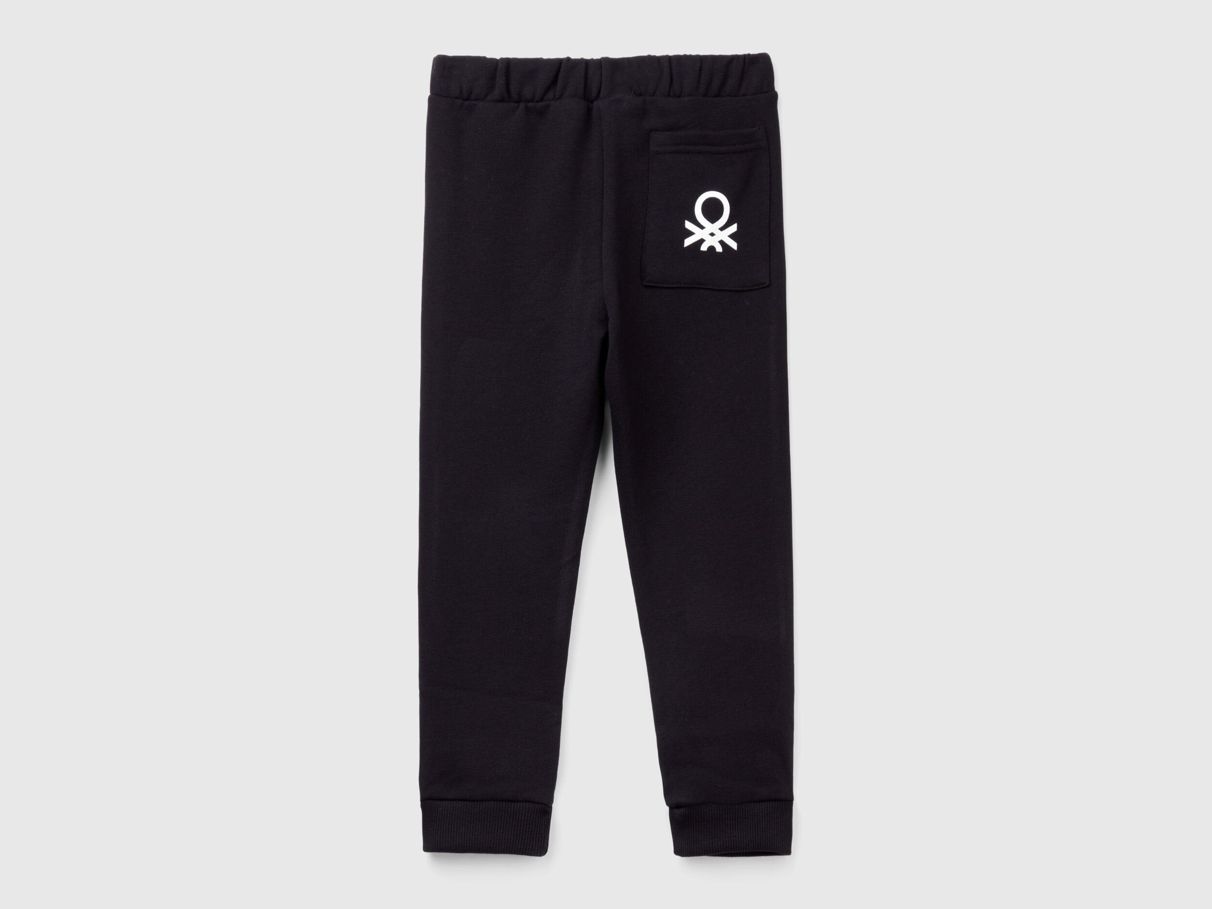 Beneton_Cotton Sweatpants with Logo_3J70GF010_100_02