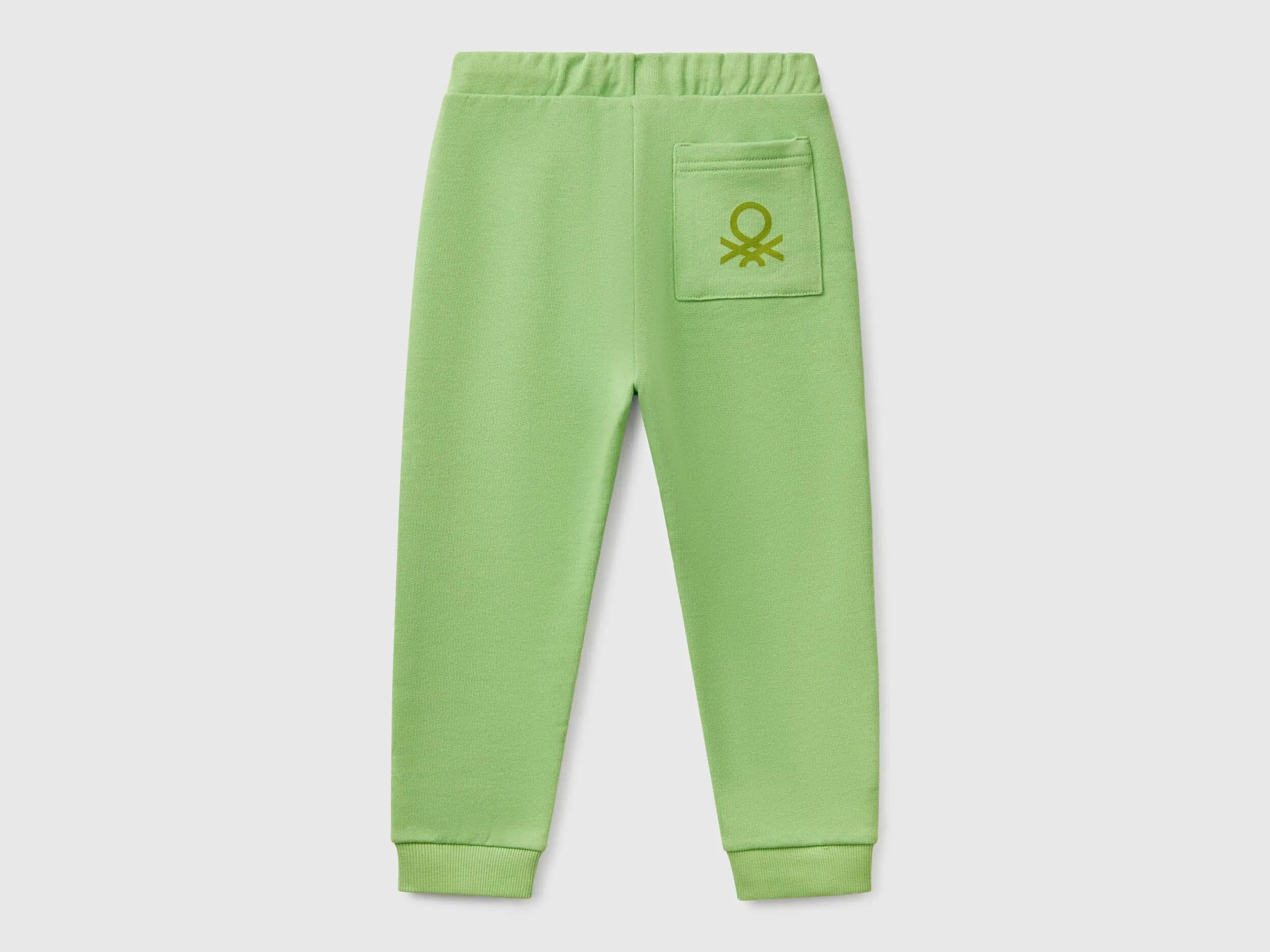 Benetton_Organic Cotton Sweatpants with Logo_3J70GF010_2P7_02