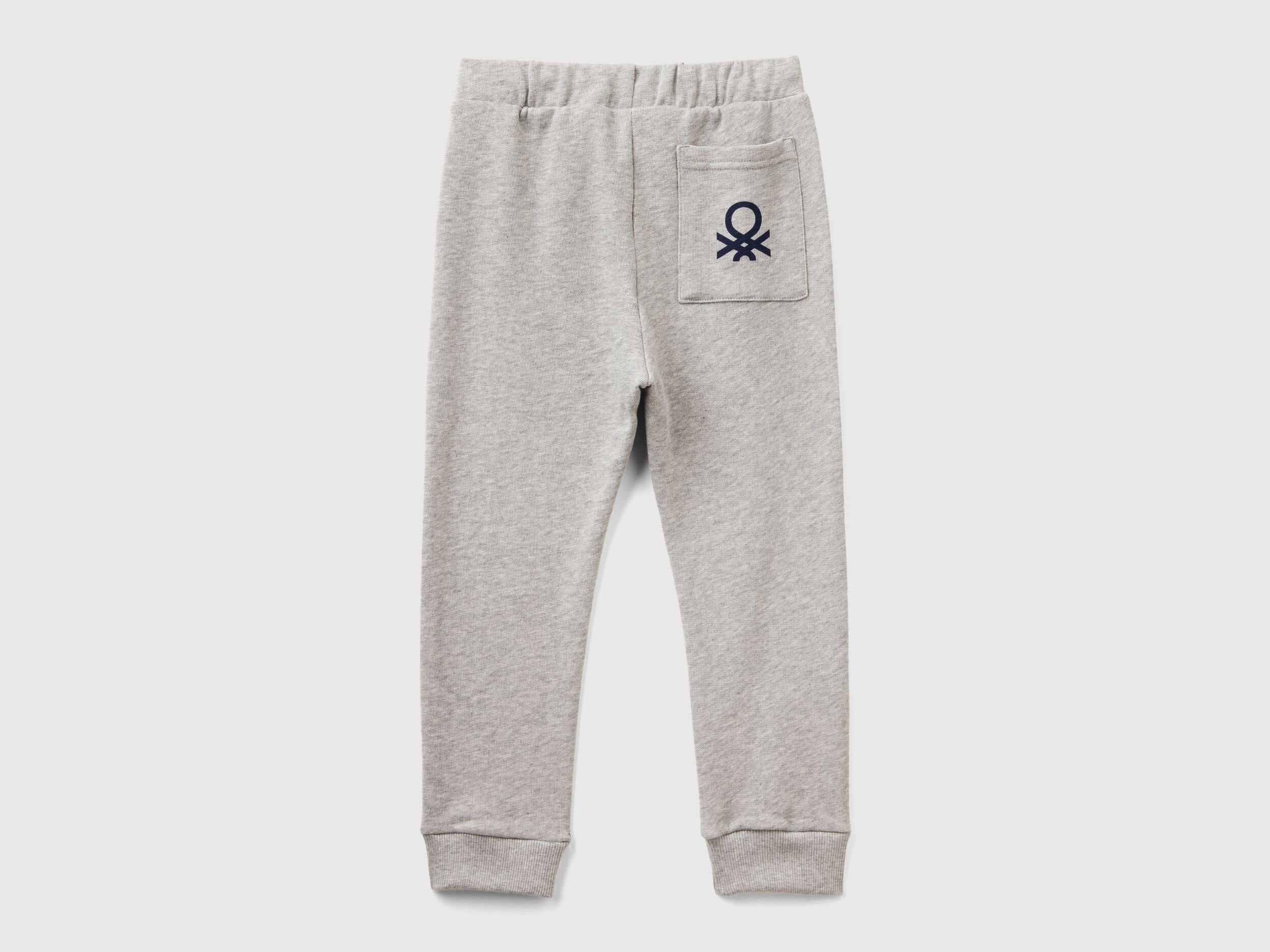 Beneton_Cotton Sweatpants with Logo_3J70GF010_501_02