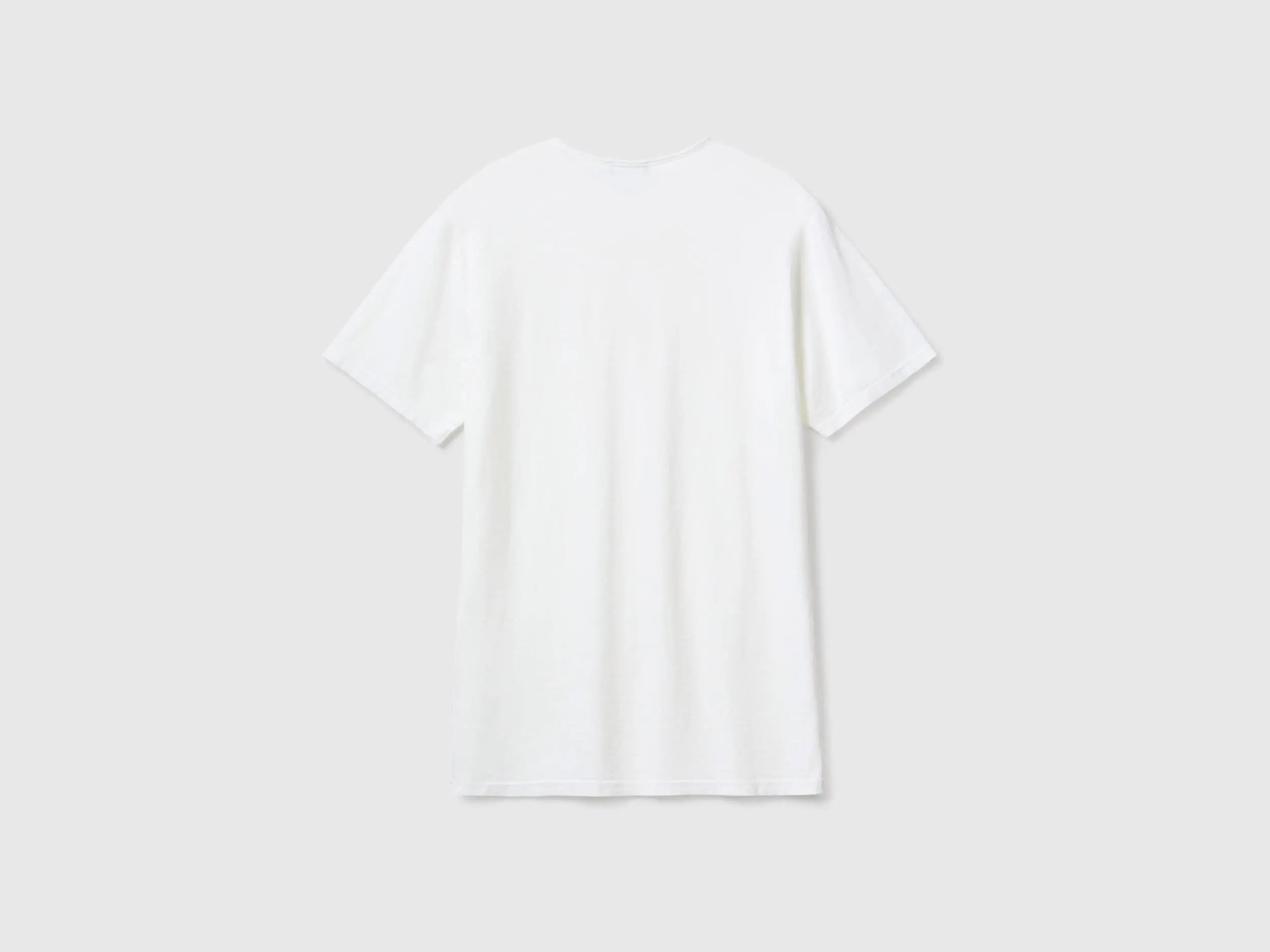 Benetton_V-neck t-shirt in 100% cotton_3JE1J4264_101_04
