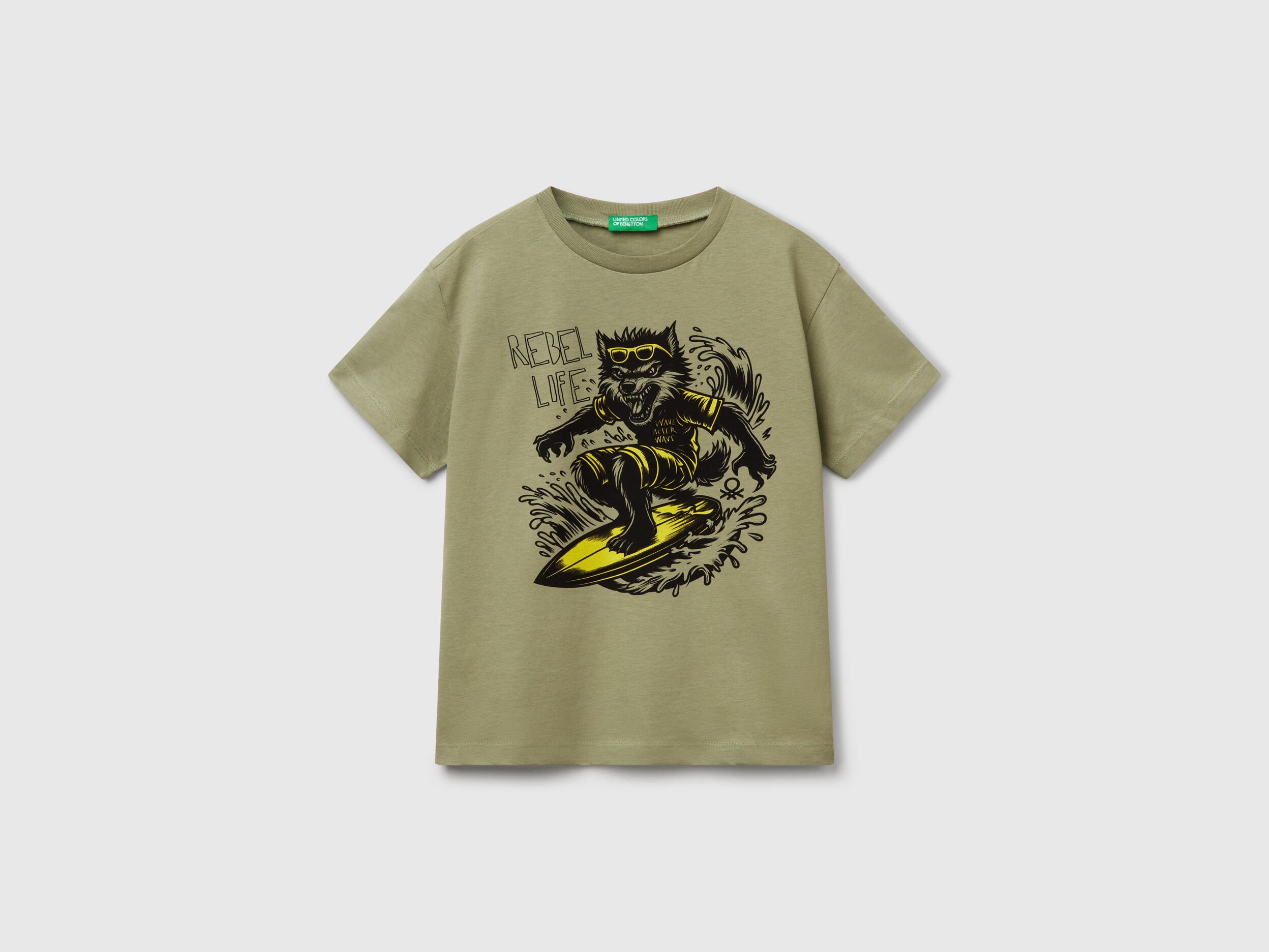 Benetton_T-Shirt with Neon Print_3JERC10PE_26K_01