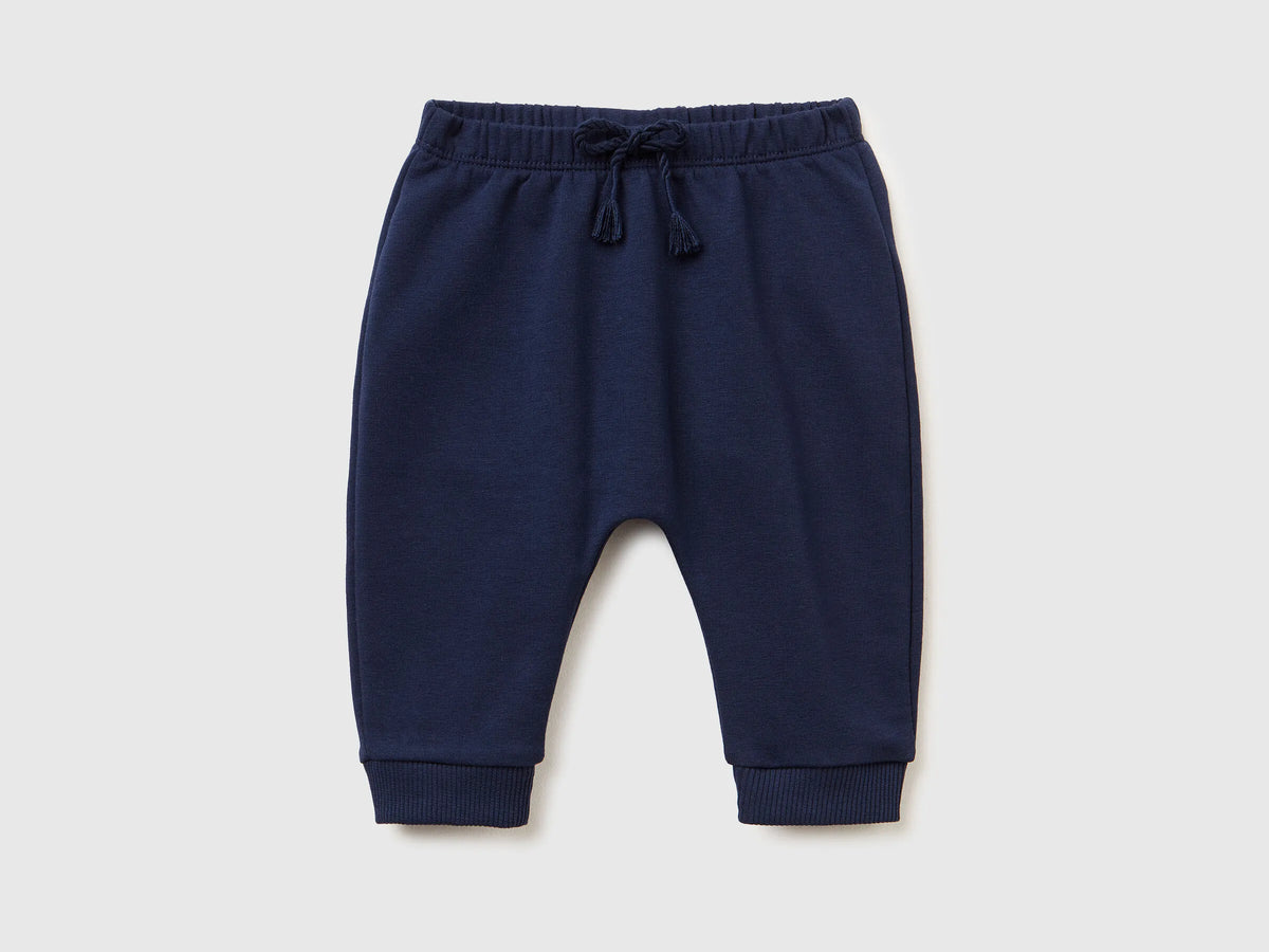 Benetton_Dark Blue_Warm Sweat Trousers with Pocket_3K1CAF02J_252_01