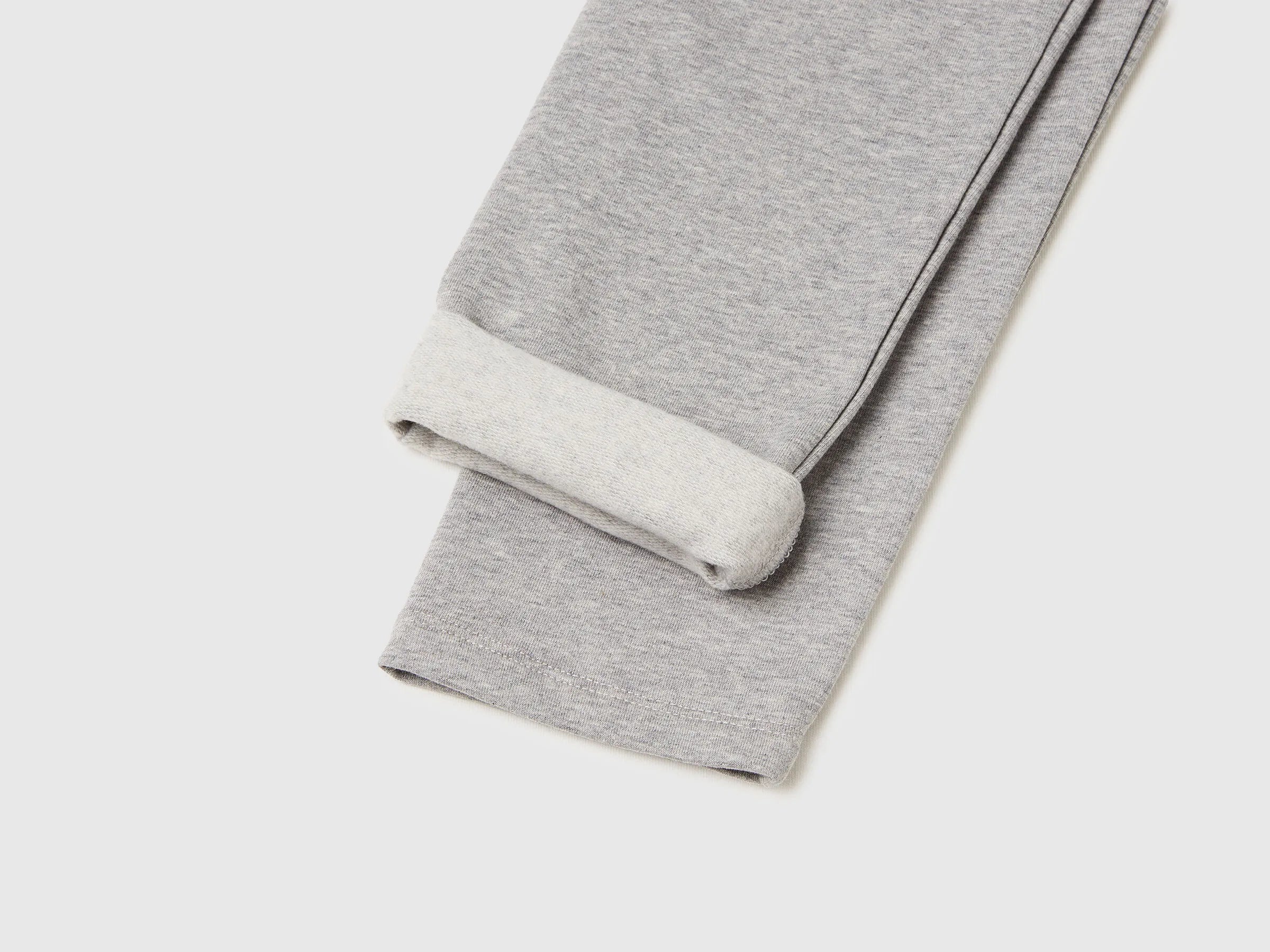 Benetton_Light Gray_Warm Sweat Leggings_3K1CCF03M_501_03