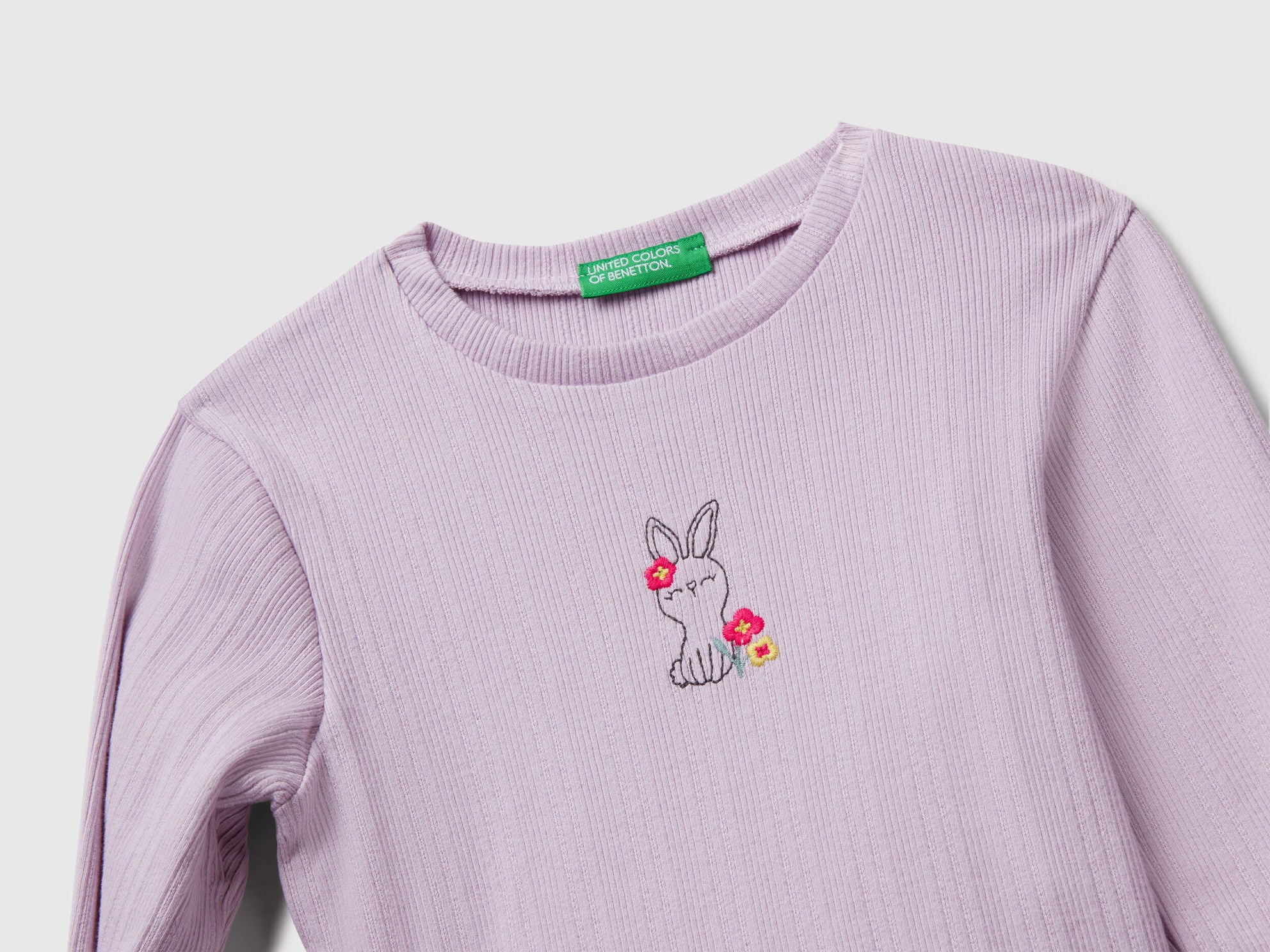Benetton_Lavender_T-Shirt with Embroidery_3KIEG10KK_0W1_03