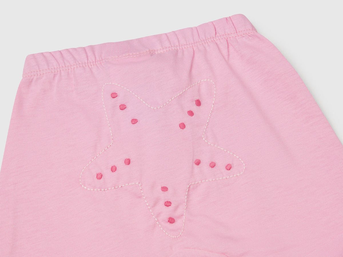 Benetton_Shorts with Patch on The Back_3MI5A900H_34Q_03